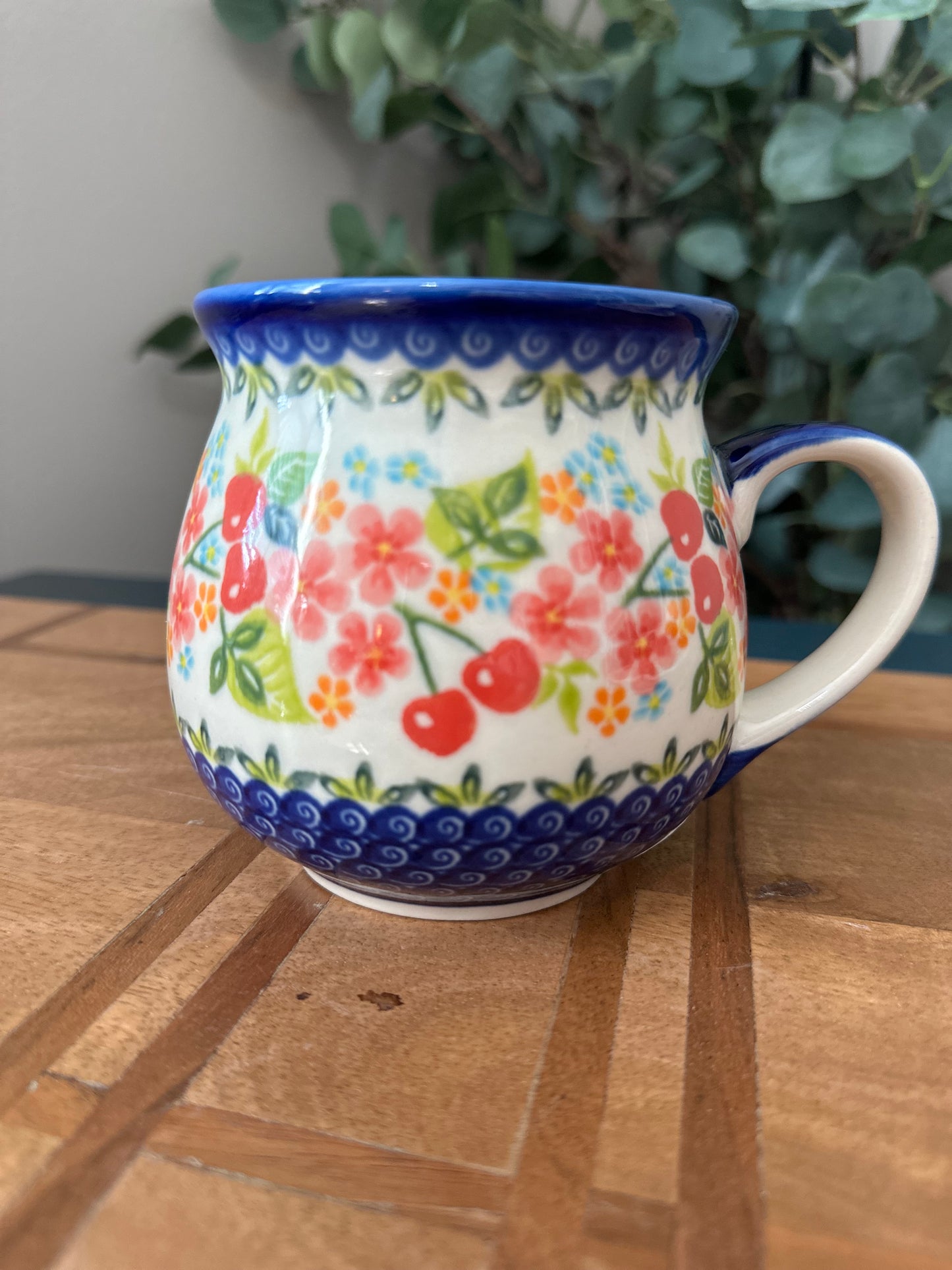 Kalich Polish Pottery, Unikat Art Level, Cherries & Blossoms, 16 oz. Bubble Mug