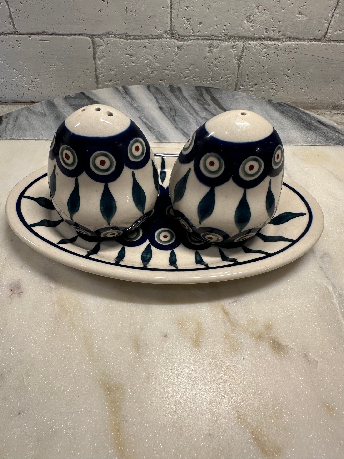 Zaklady Polish Pottery, Peacock Feather, Salt & Pepper Set with Plate