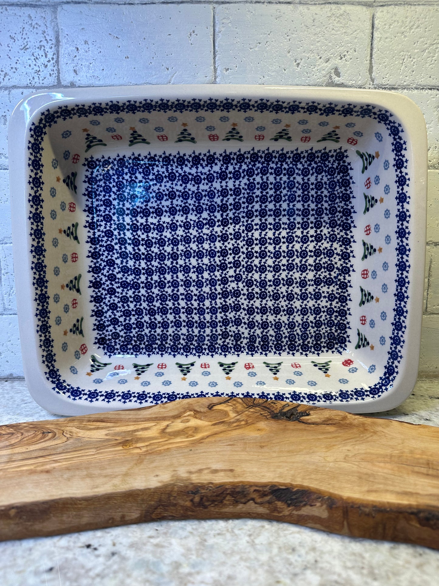 Manufaktura Polish Pottery, Snowflakes, Trees, & Presents, Large Rectangular Baker