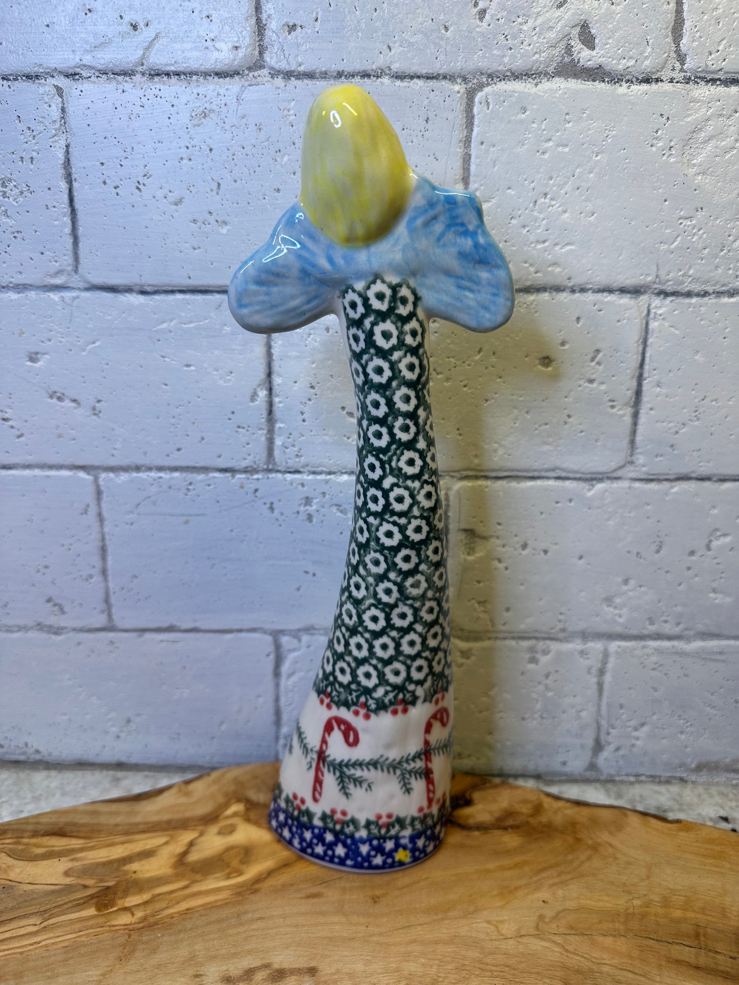 Vena Polish Pottery, Tall Angel Candycane, 10.5"