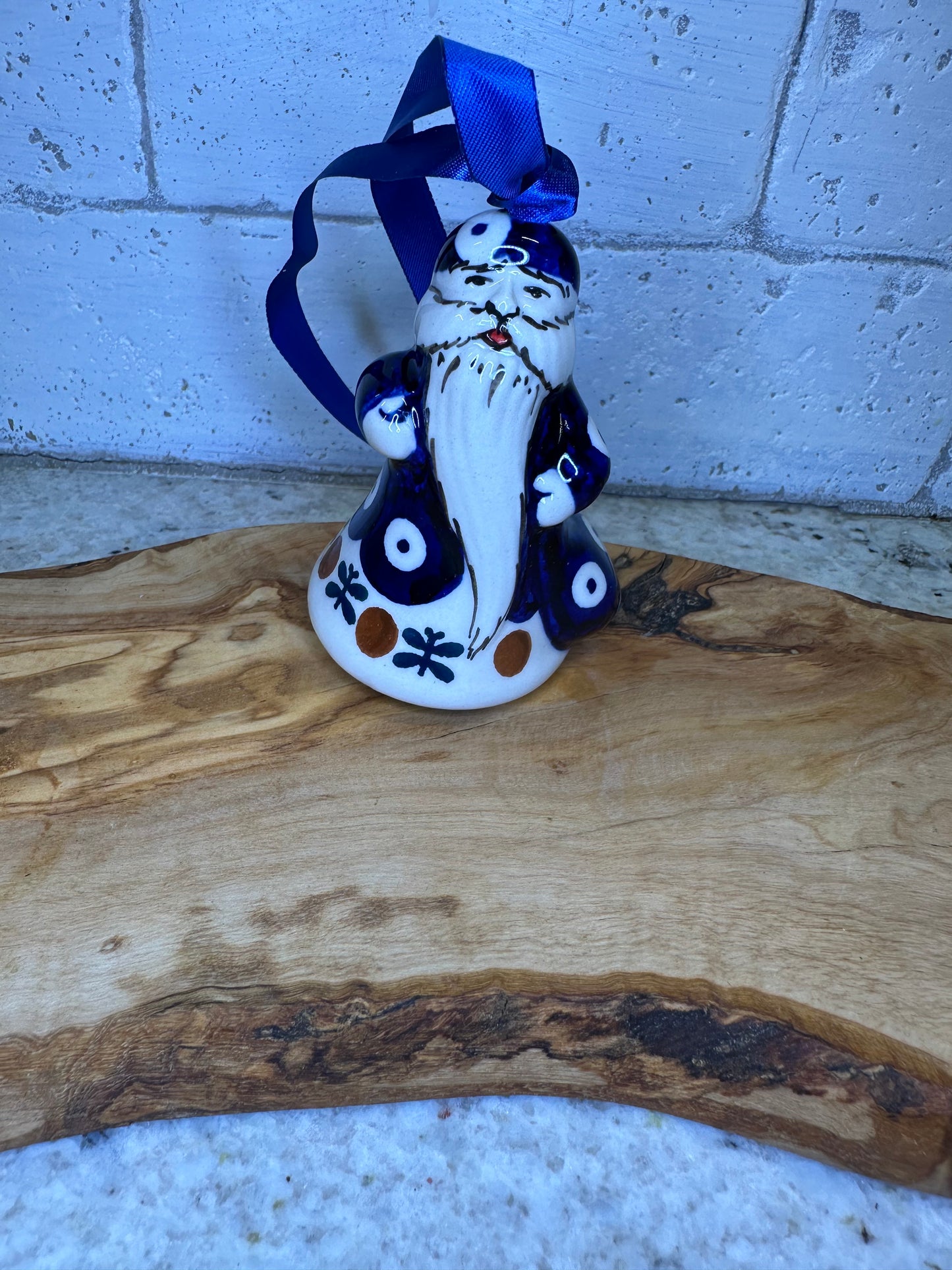 Manufaktura Polish Pottery, Mosquito Santa Claus Ornament 4"