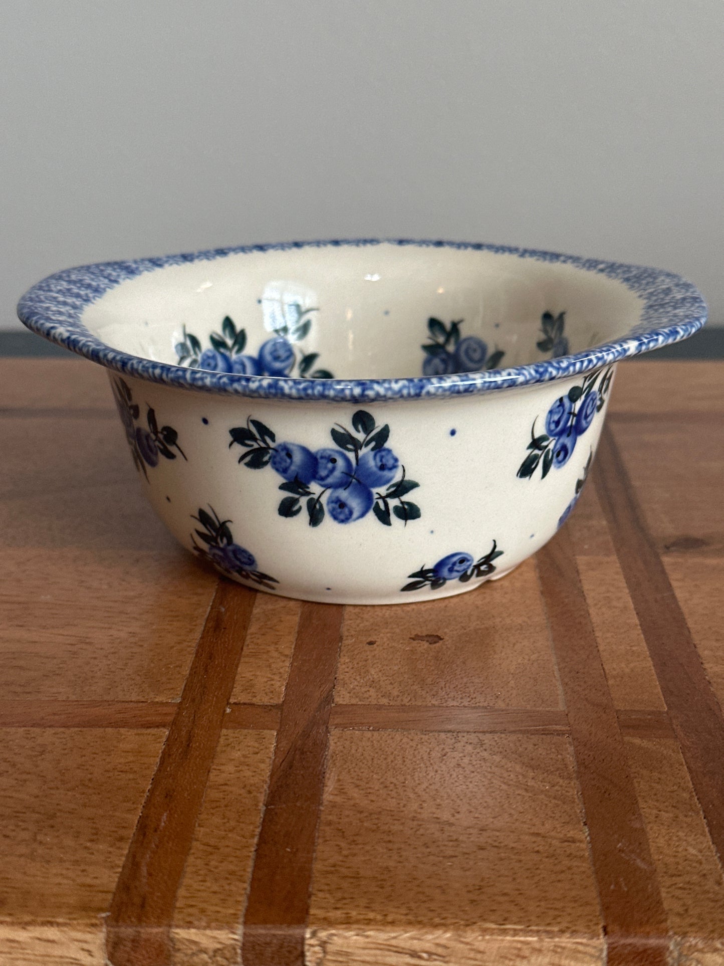 Cergor Polish Pottery, Unikat, Blue Berry Special, 6" Handled Bowl