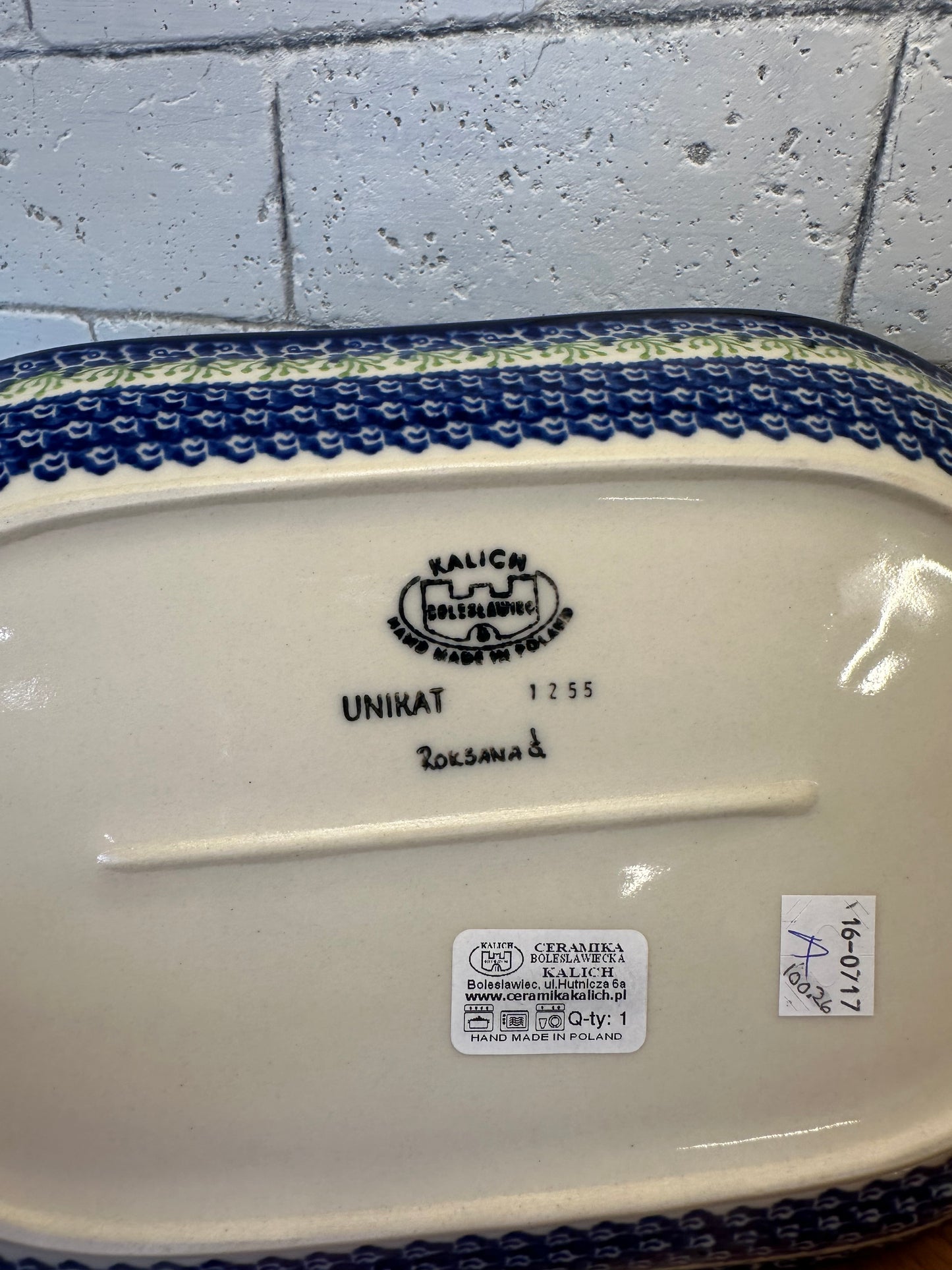 Kalich, Piggy, Large Oval Platter