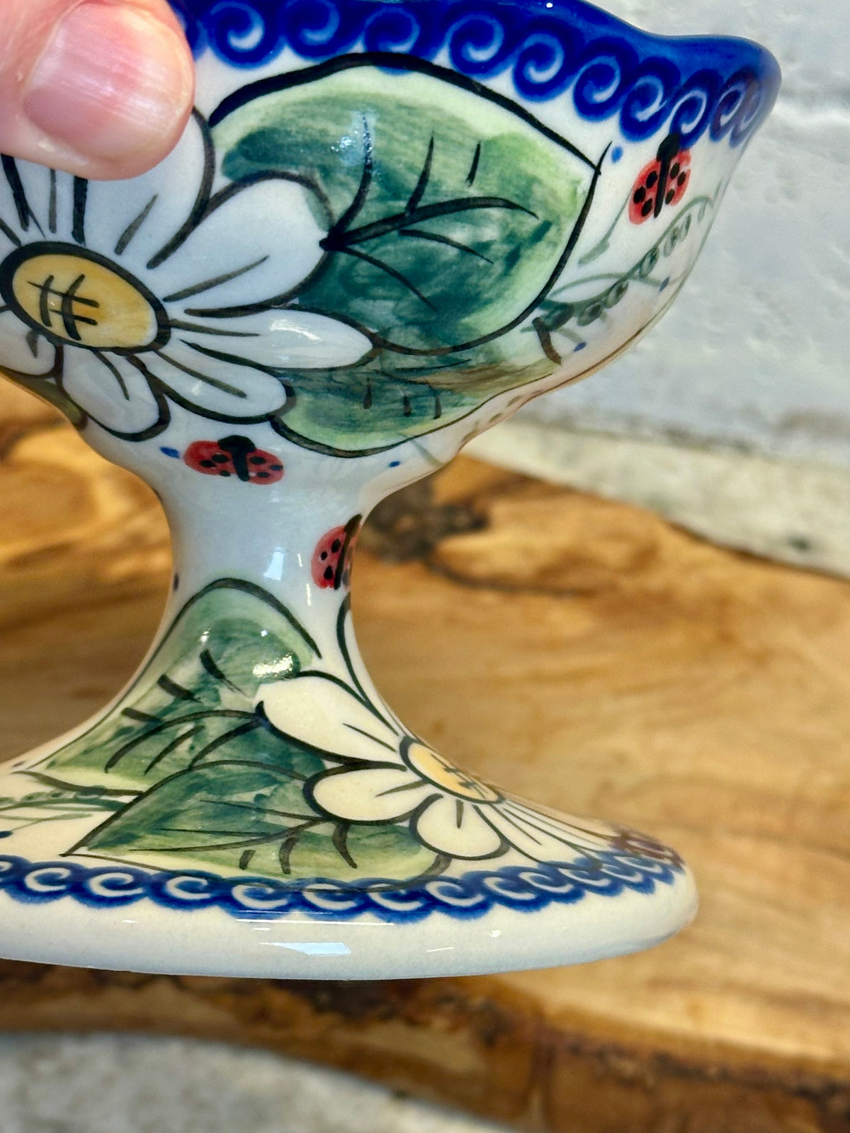 Vena, Ladybug, Pedestal Wavy Dessert/Dip Bowl