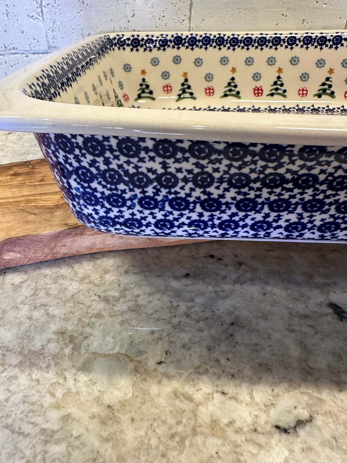 Manufaktura Polish Pottery, Snowflakes, Trees, & Presents, Large Rectangular Baker