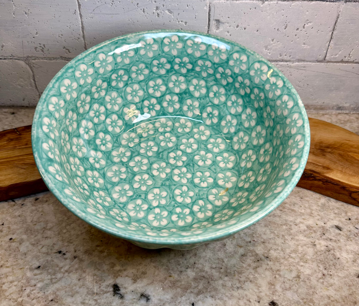 Manufaktura, F24 Mint Blossom, Scalloped Bowl 9.4"