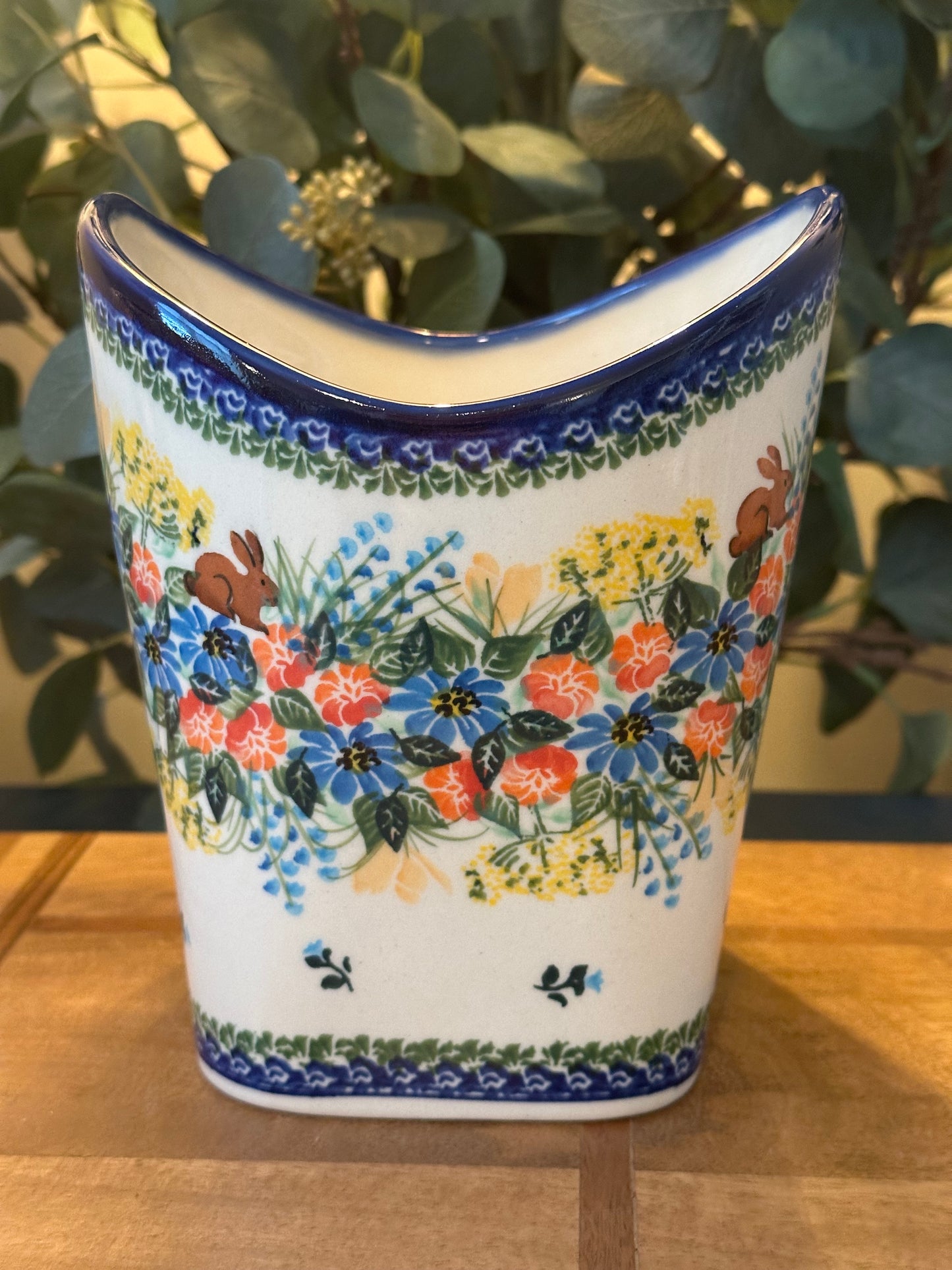 Kalich Polish Pottery, Colorful Summer Bunny Basket/Utensil Holder
