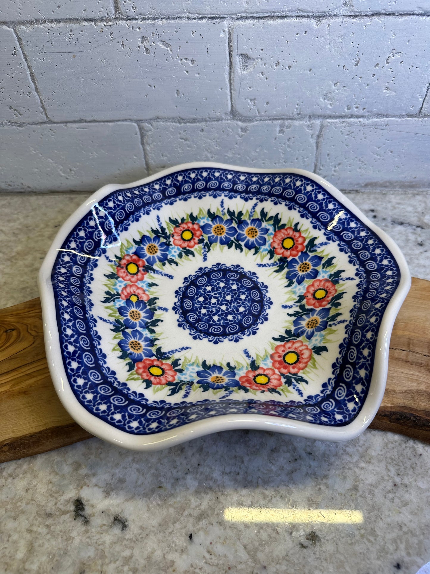 Kaola Studios Polish Pottery, Signature Unikat, Summer Wreath, 9" Wavy Shallow Bowl