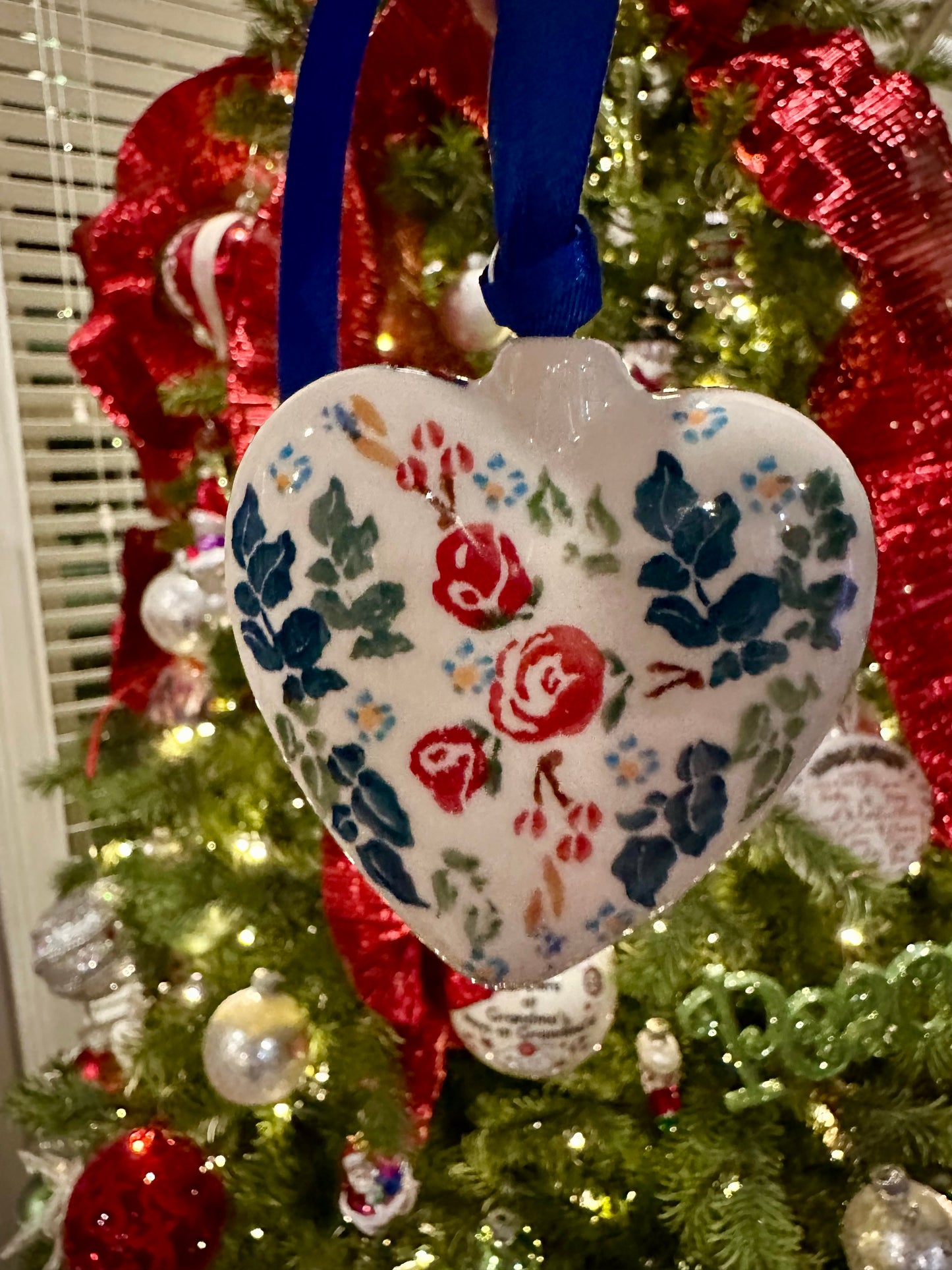 Manufaktura Roza Heart Ornament