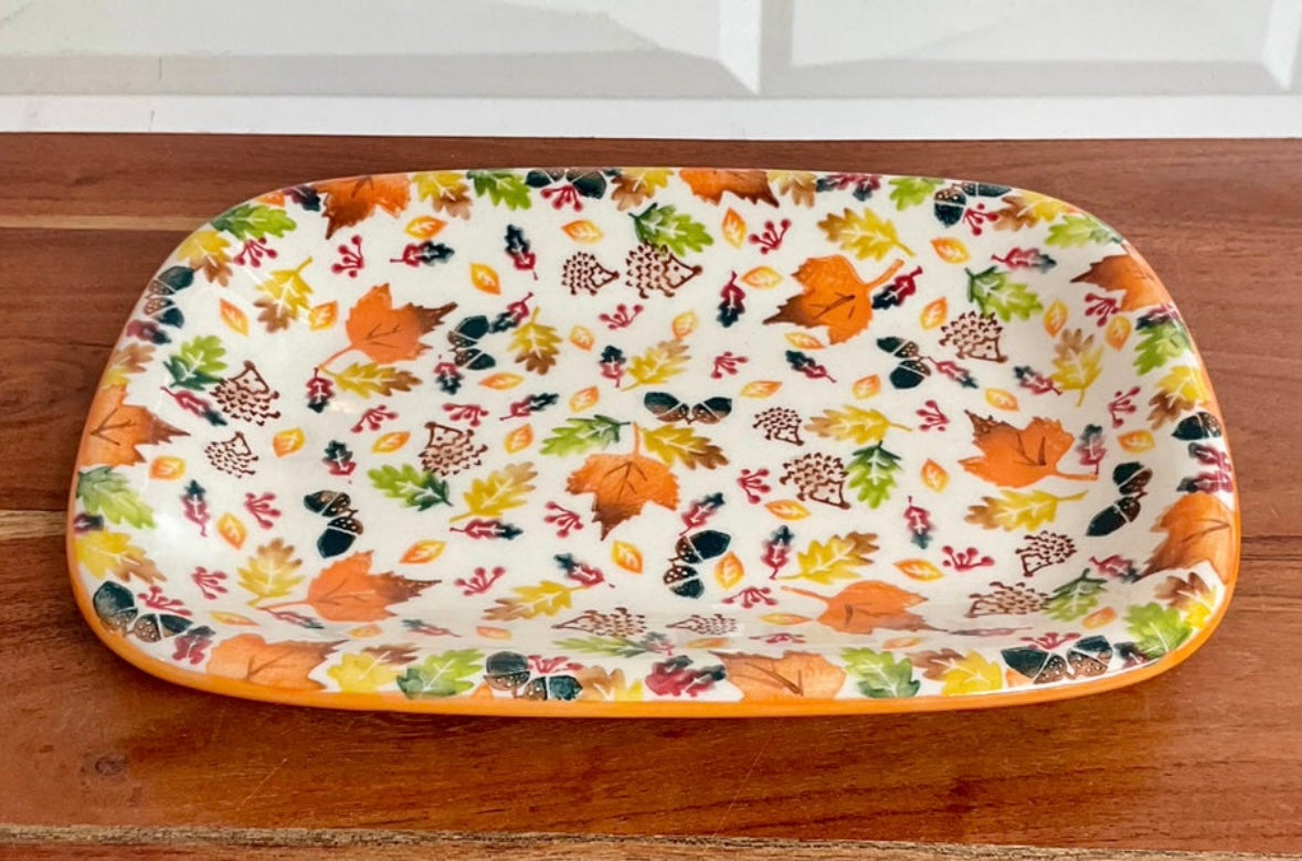 Vena Polish Pottery, Leaves and Hedgehog Medium Rectangular Platter
