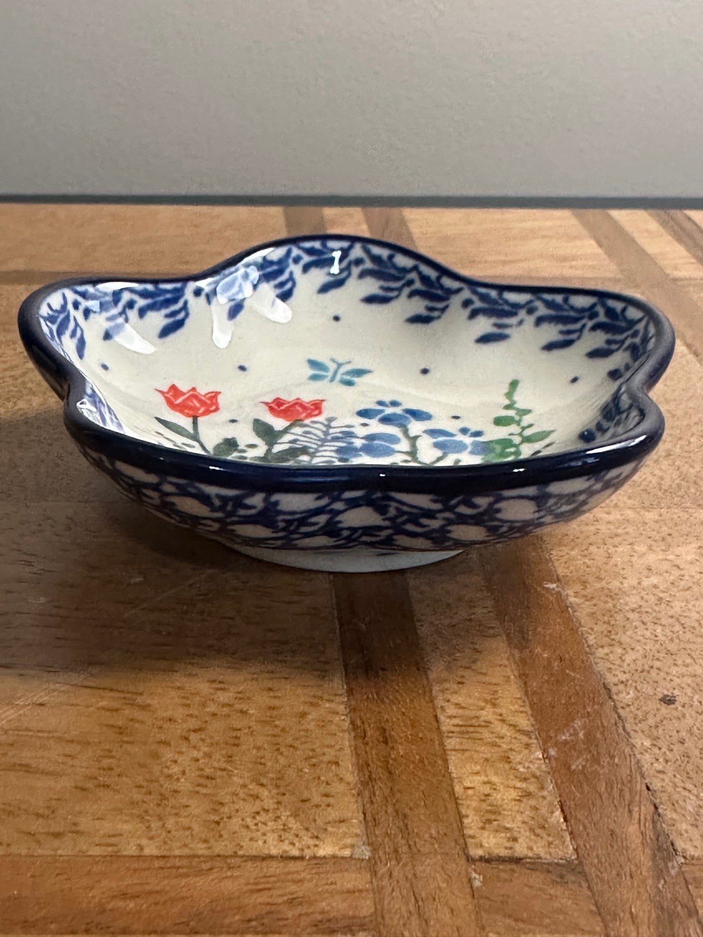 Ceramika Artystyczna Polish Pottery, Spring Flower Petal Dish