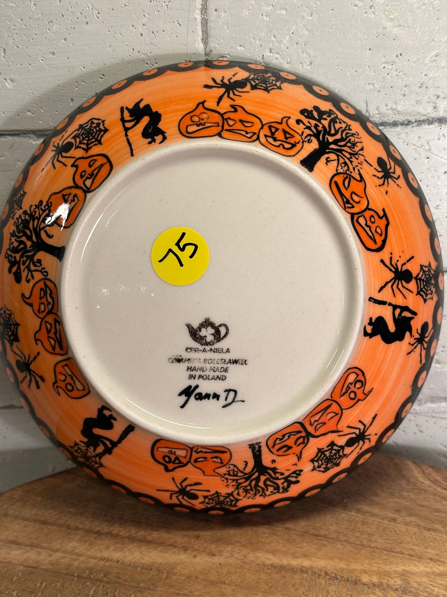 CER-A-NIELA Polish Pottery, Halloween, Bats, Spiders & Webs Serving Bowl