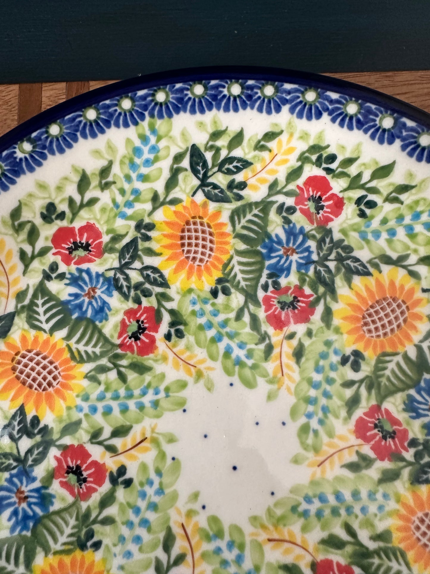 Kalich Polish Pottery, Art Level 1, Sunflower Joins Meadowy Breeze, 10.5" Dinner/Serving Plate