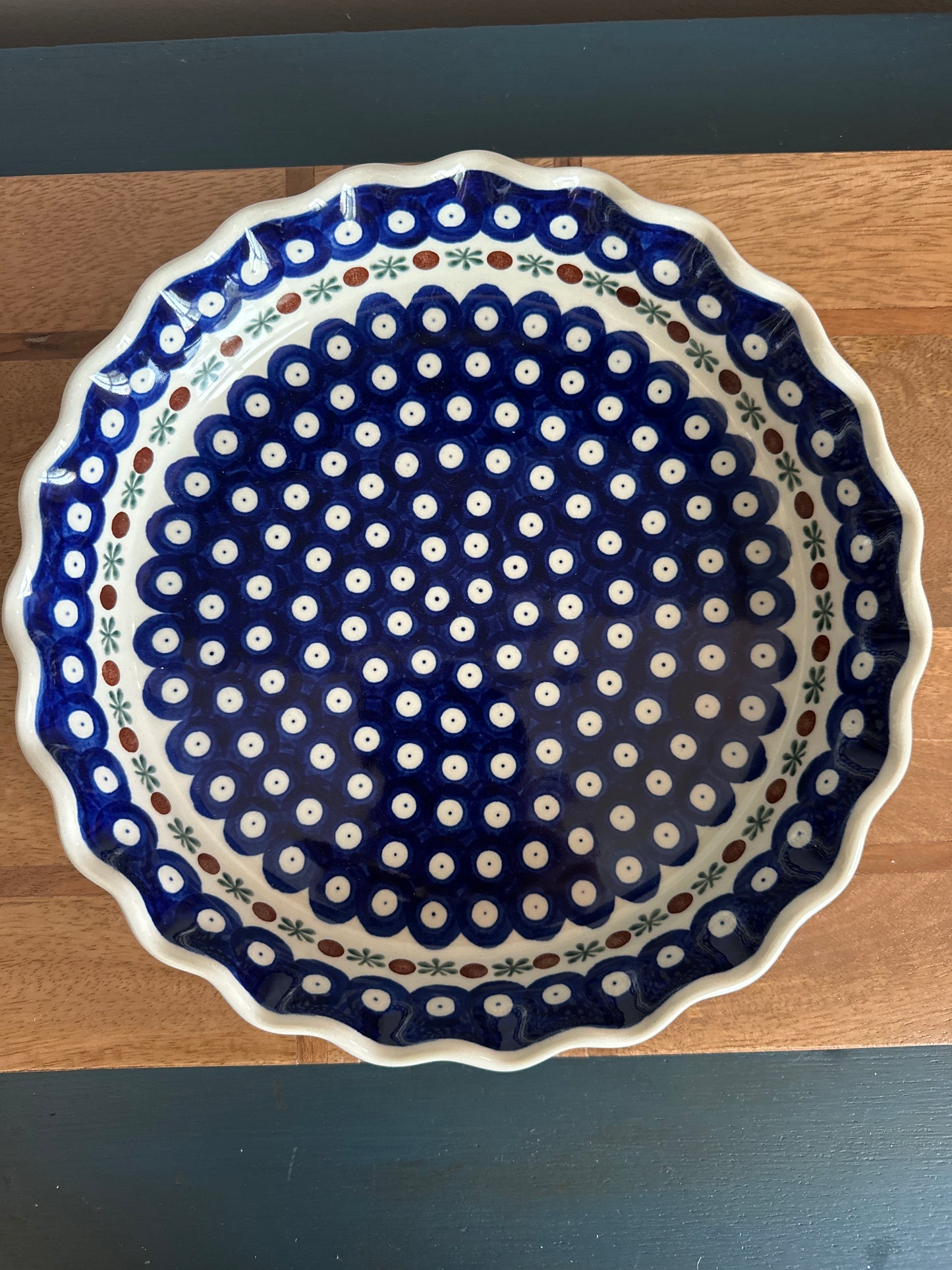 Ceramika Artystyczna Polish Pottery, Traditional Mosquito, Ruffled Pie Plate