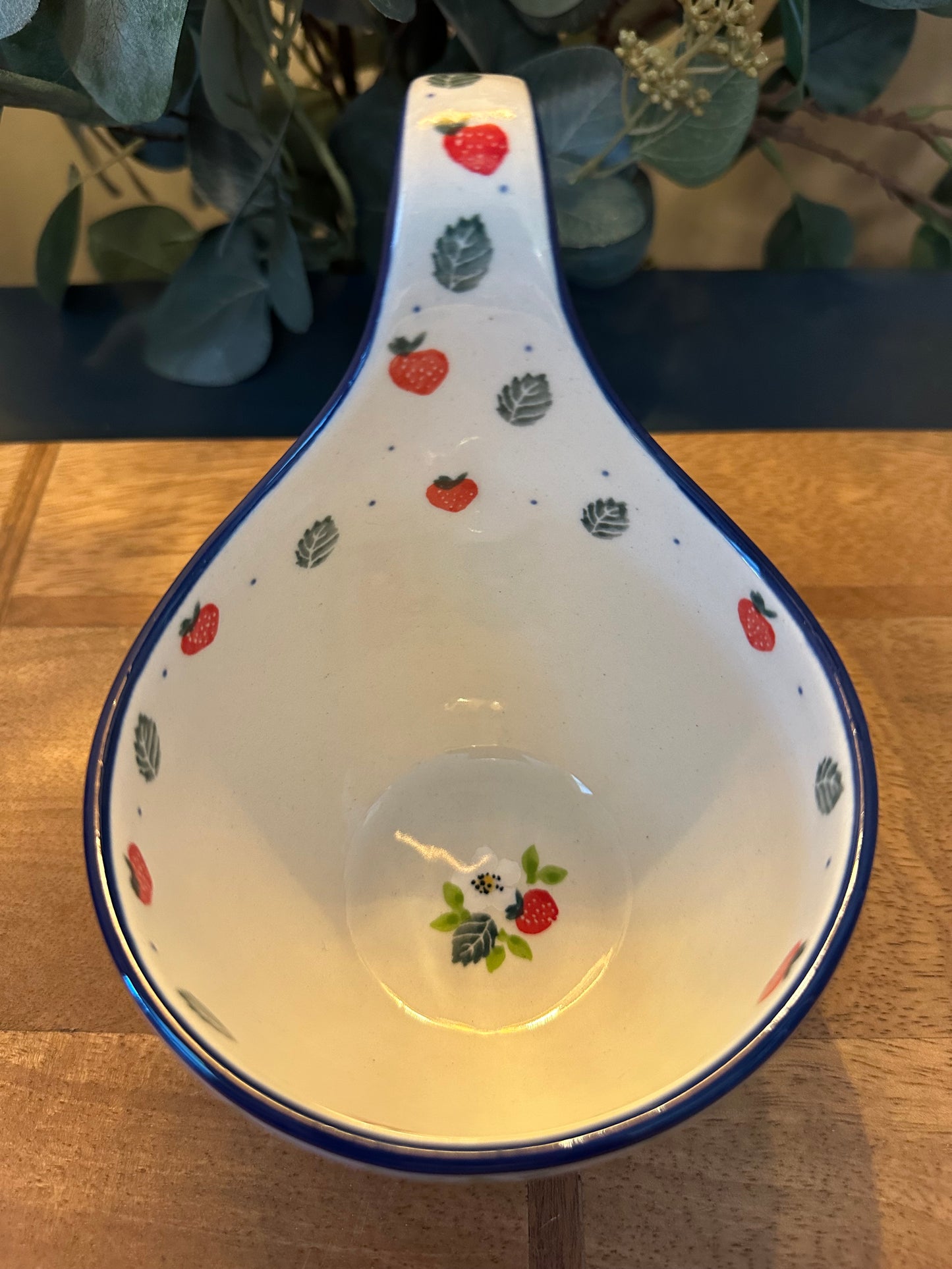 Ceramika Artystyczna Polish Pottery, Strawberry with White Poppy Loop Mug
