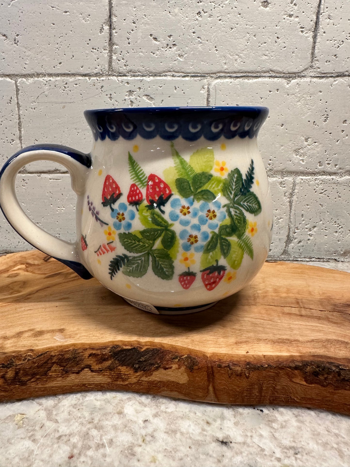 Kalich Polish Pottery, Strawberry Butterfly XL Bubble Mug, 19 oz