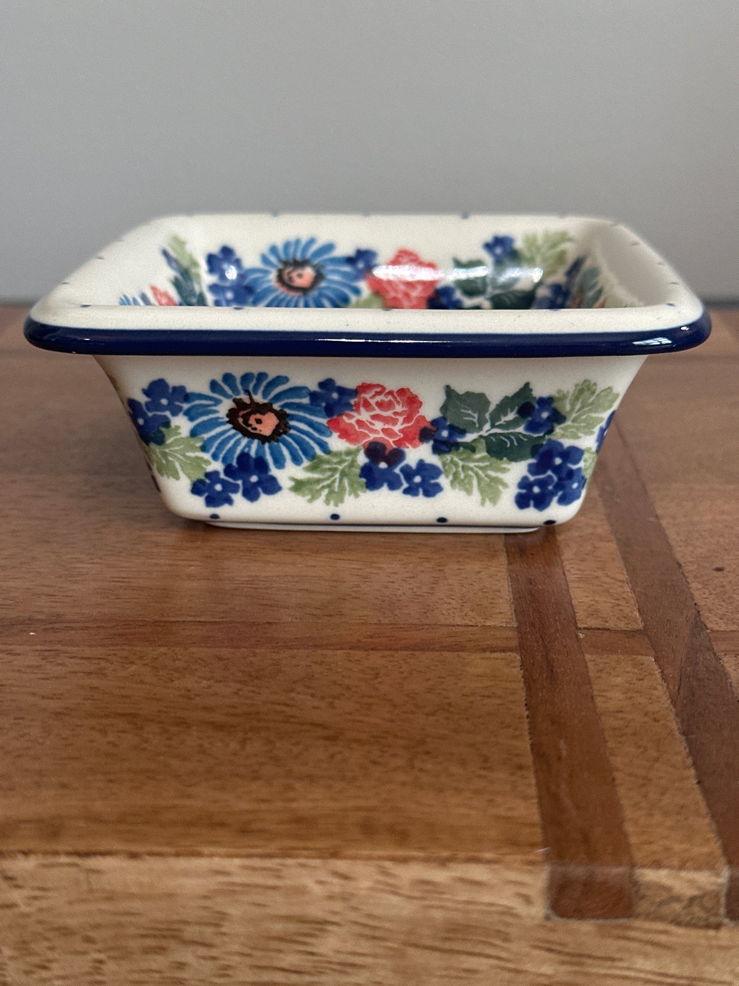 Ceramika Artystyczna Polish Pottery, Red Flower Garden 4" Square Bowl