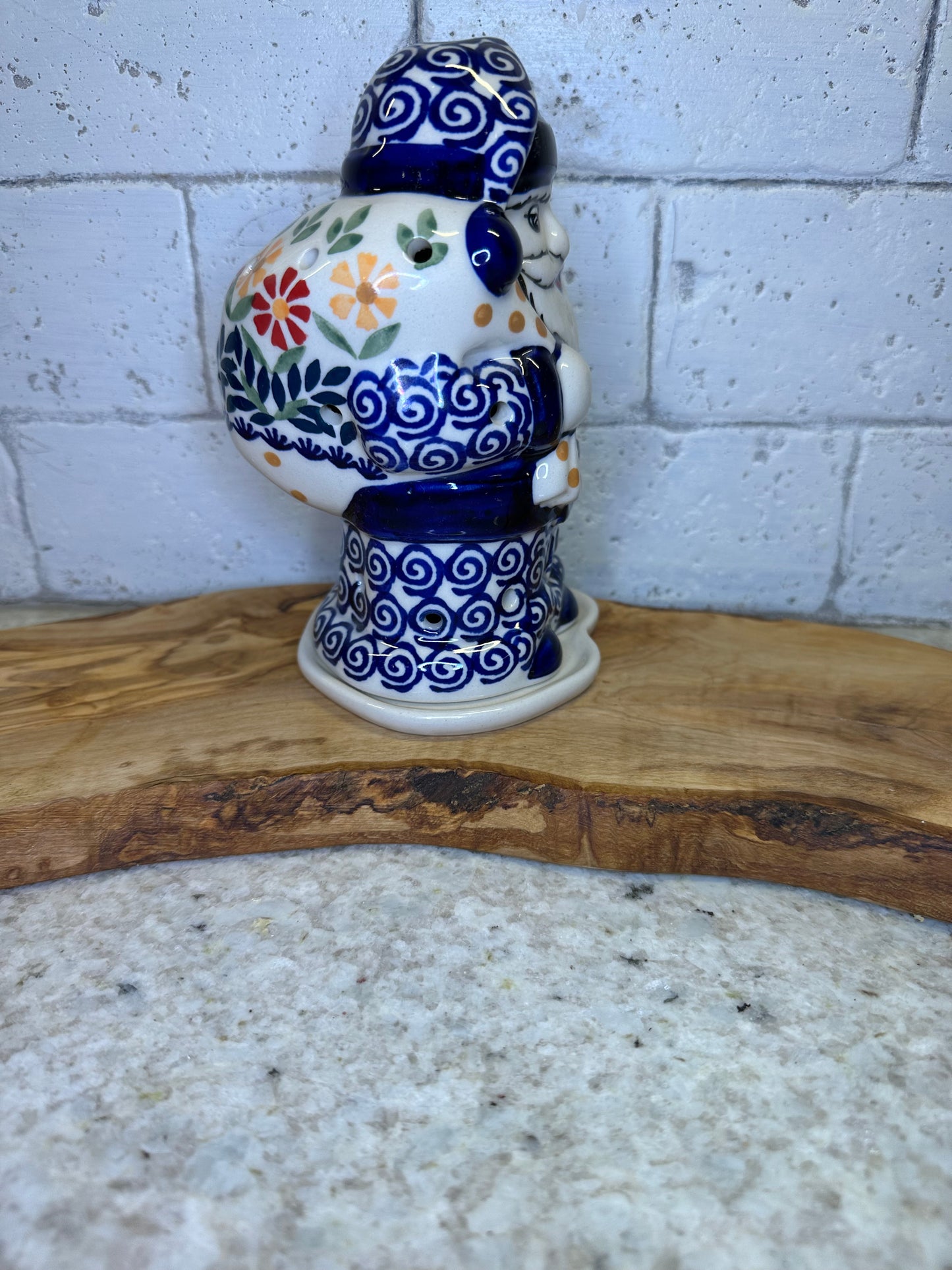 Manufaktura Polish Pottery, Wave Of Flowers, Santa Luminary 6"