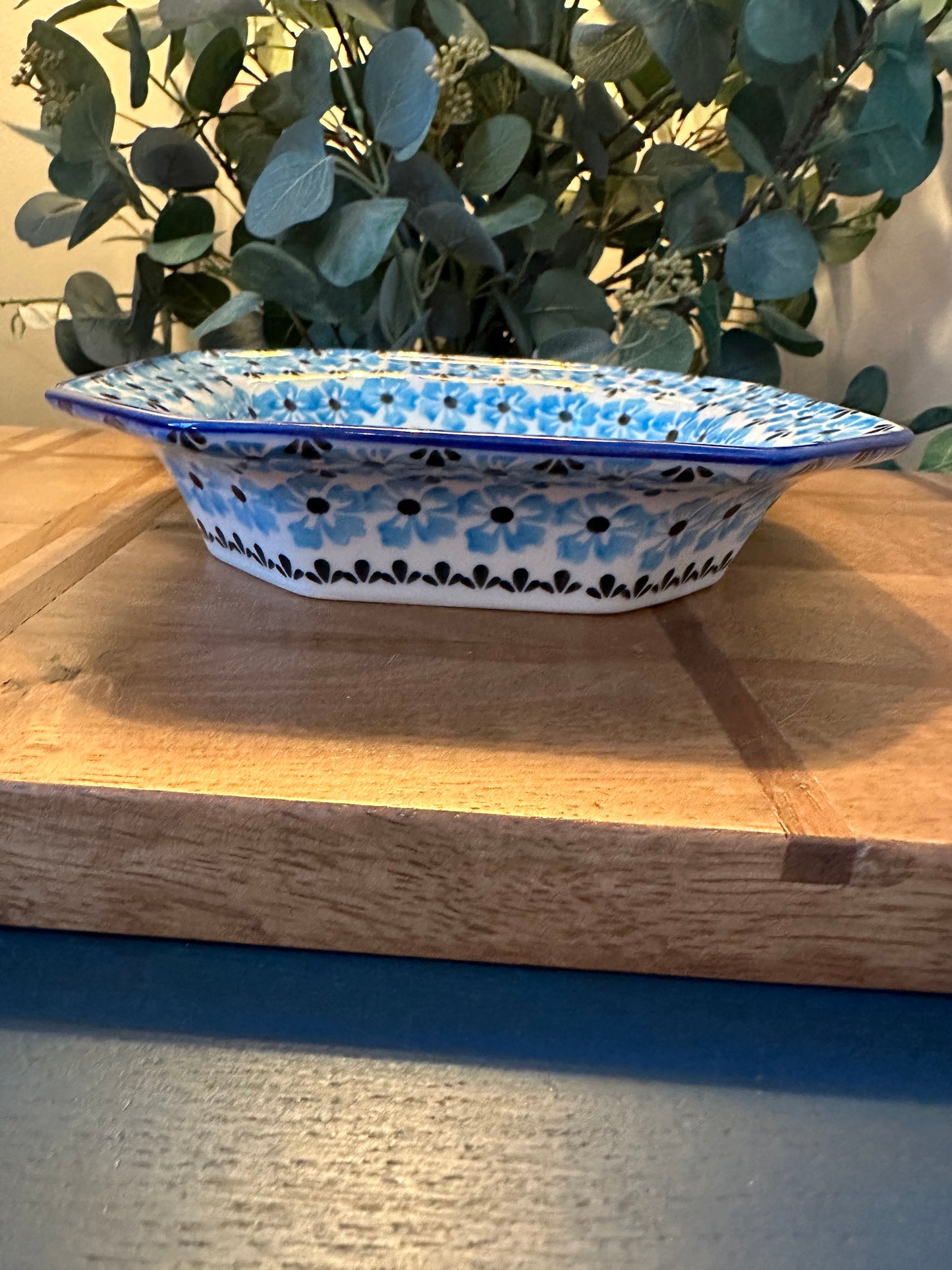 Ceramika Bona Unikat, Unikat, Light Blue Flowers with Black Vines, Lifted Pasta Plate/Bowl