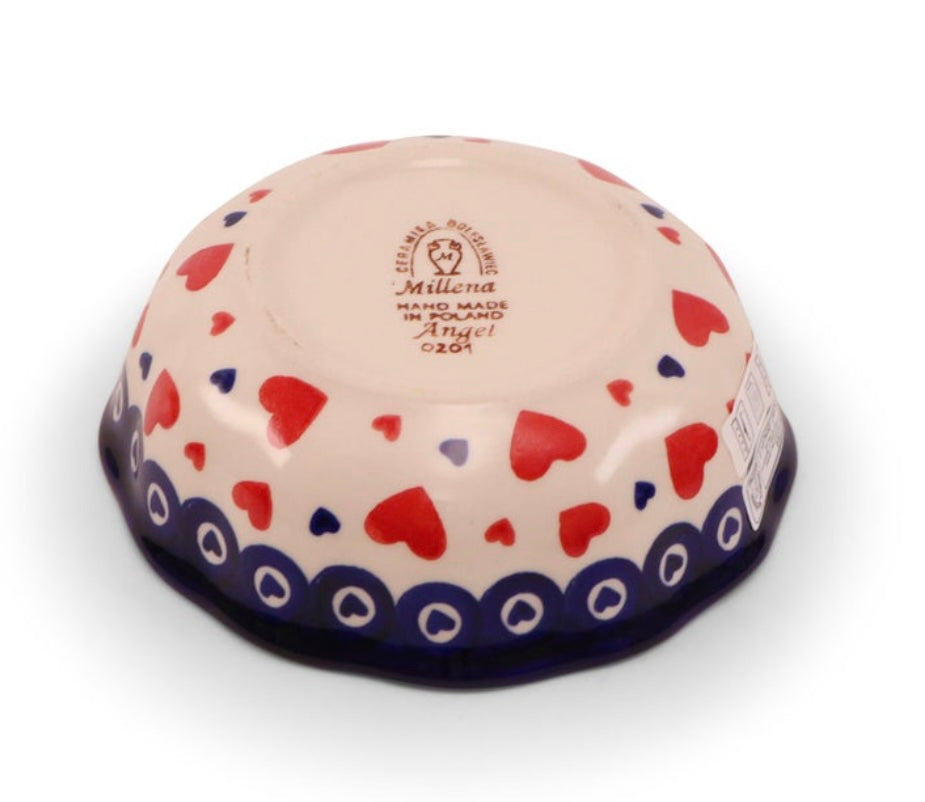 Millena Polish Pottery, Pattern: 0201 Hearts, Waved Bowl