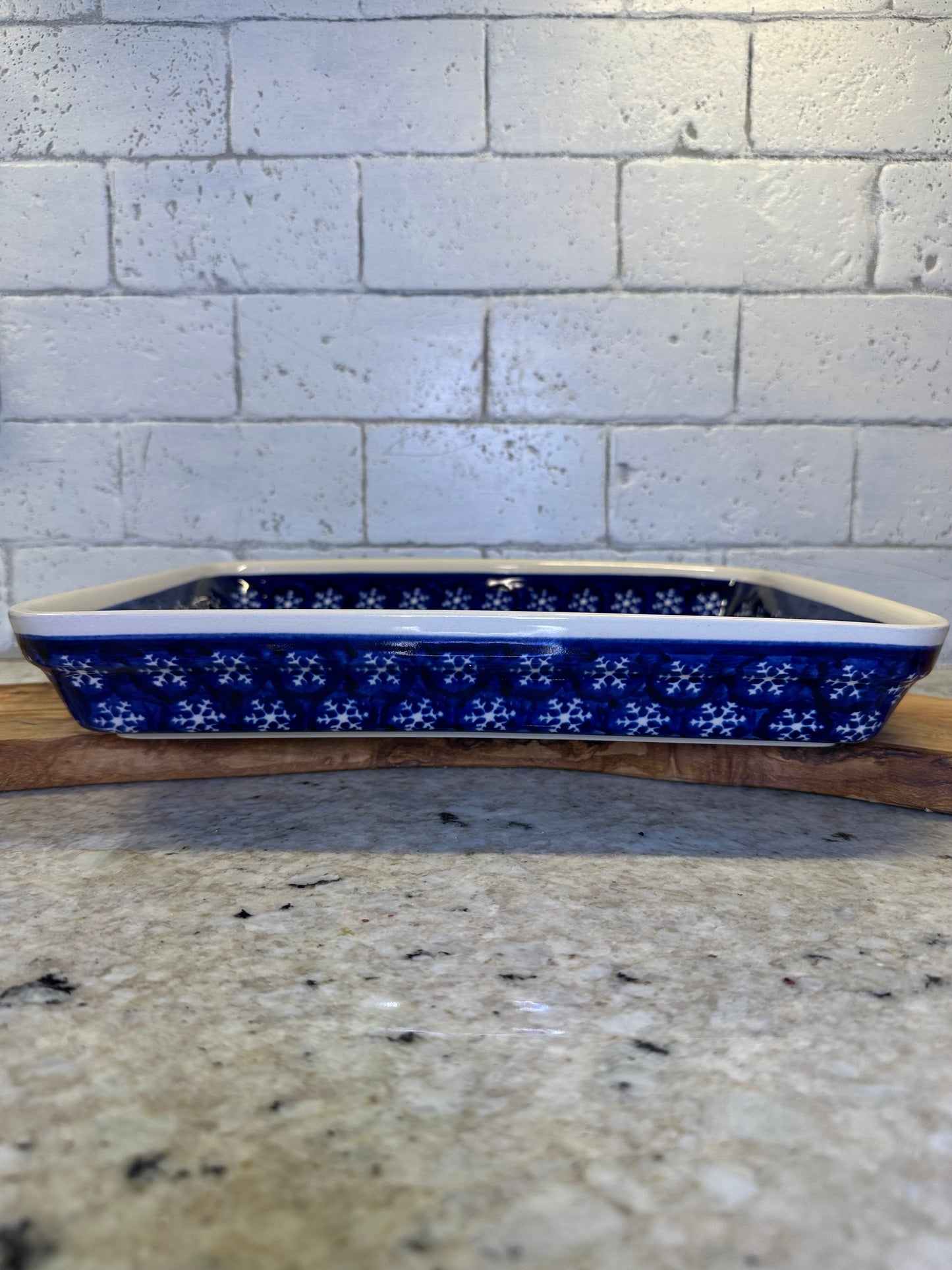 Zaklady Polish Pottery, Snowflake Rectangular Baker/Tray. Preowned
