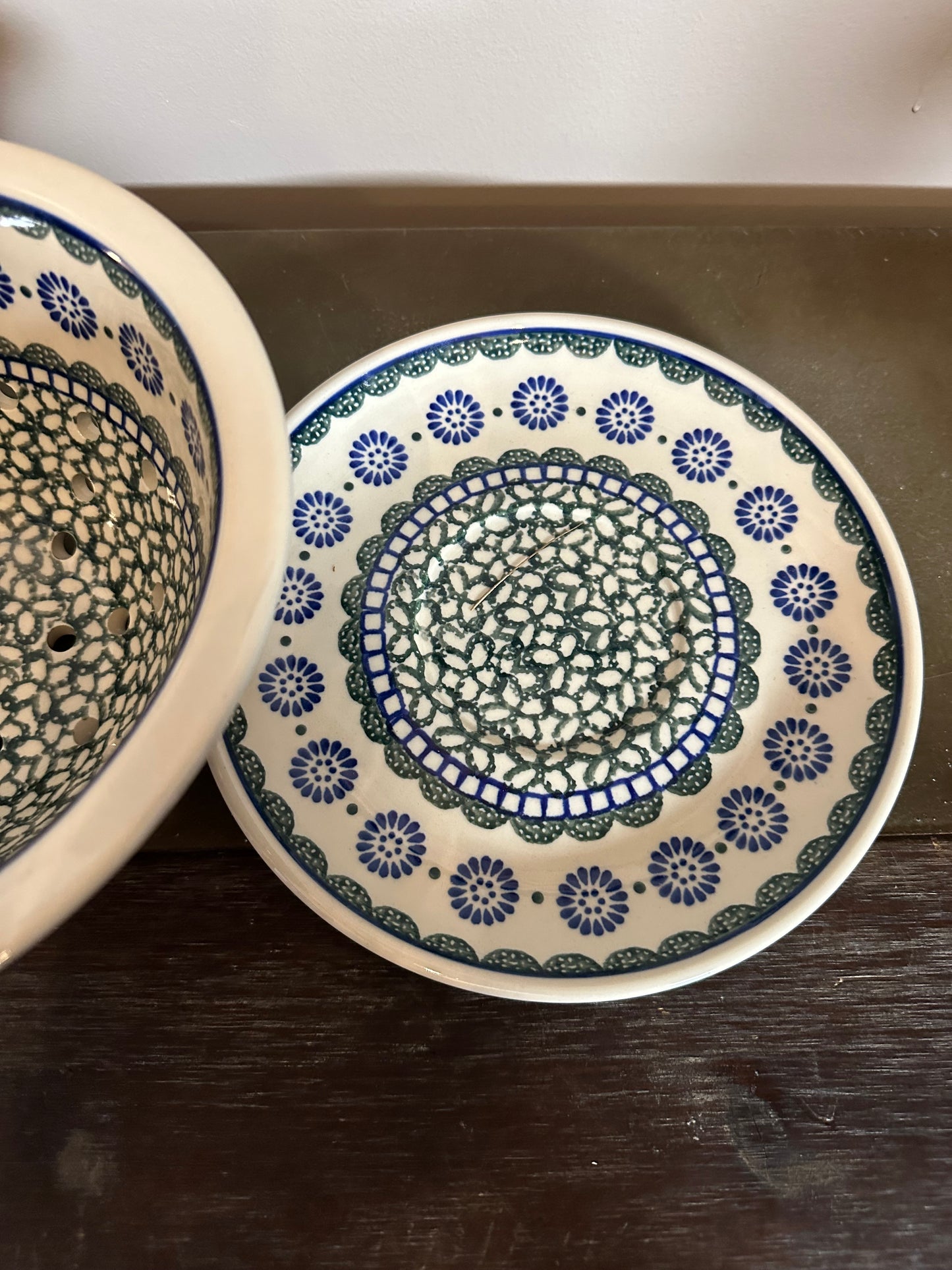 Ceramika Artystyczna, Maia, Berry Bowl/Colander with Plate