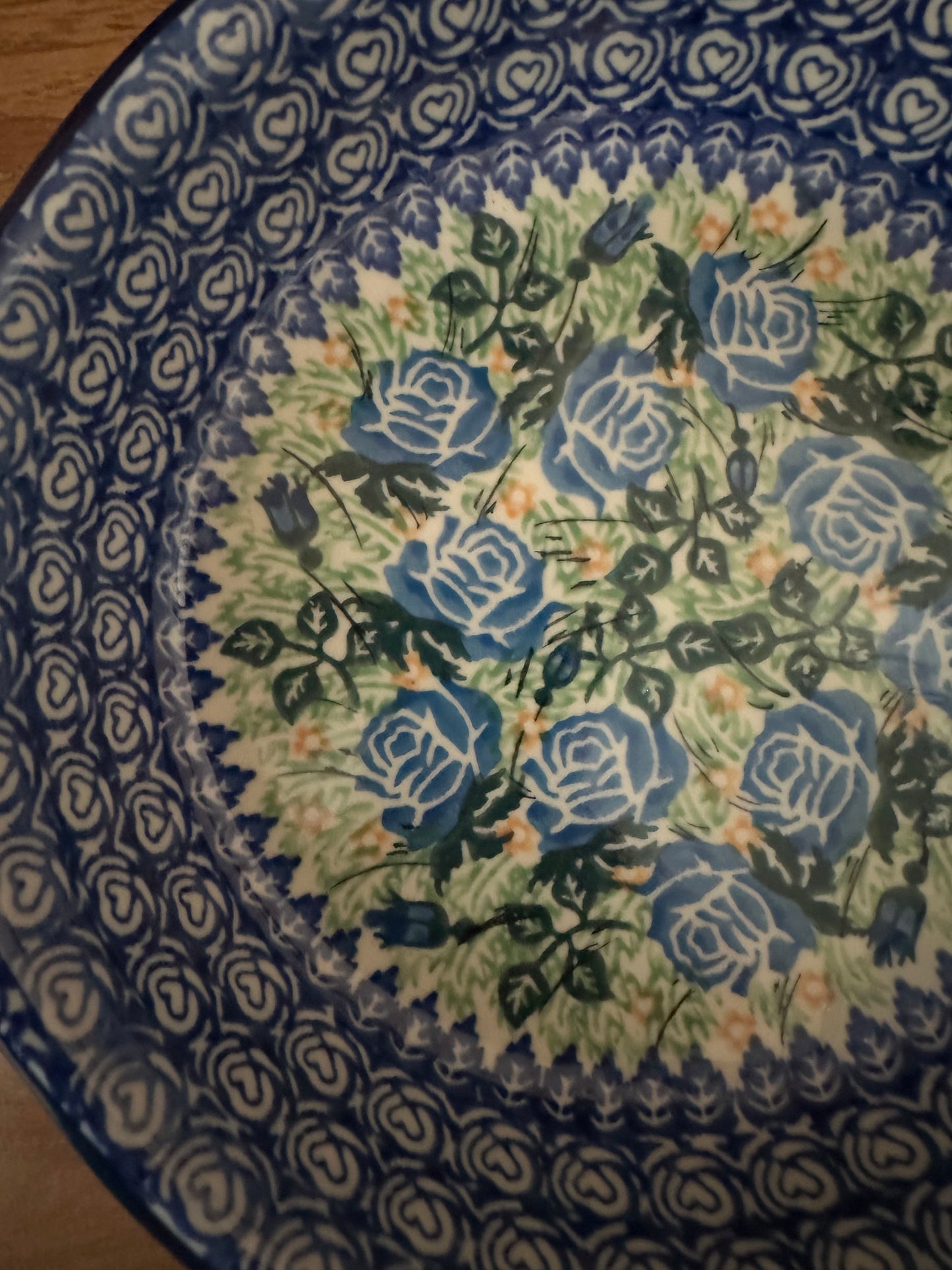 Ceramika Artystyczna Polish Pottery, Unikat 2167, English Rose, Round Baker with Handles