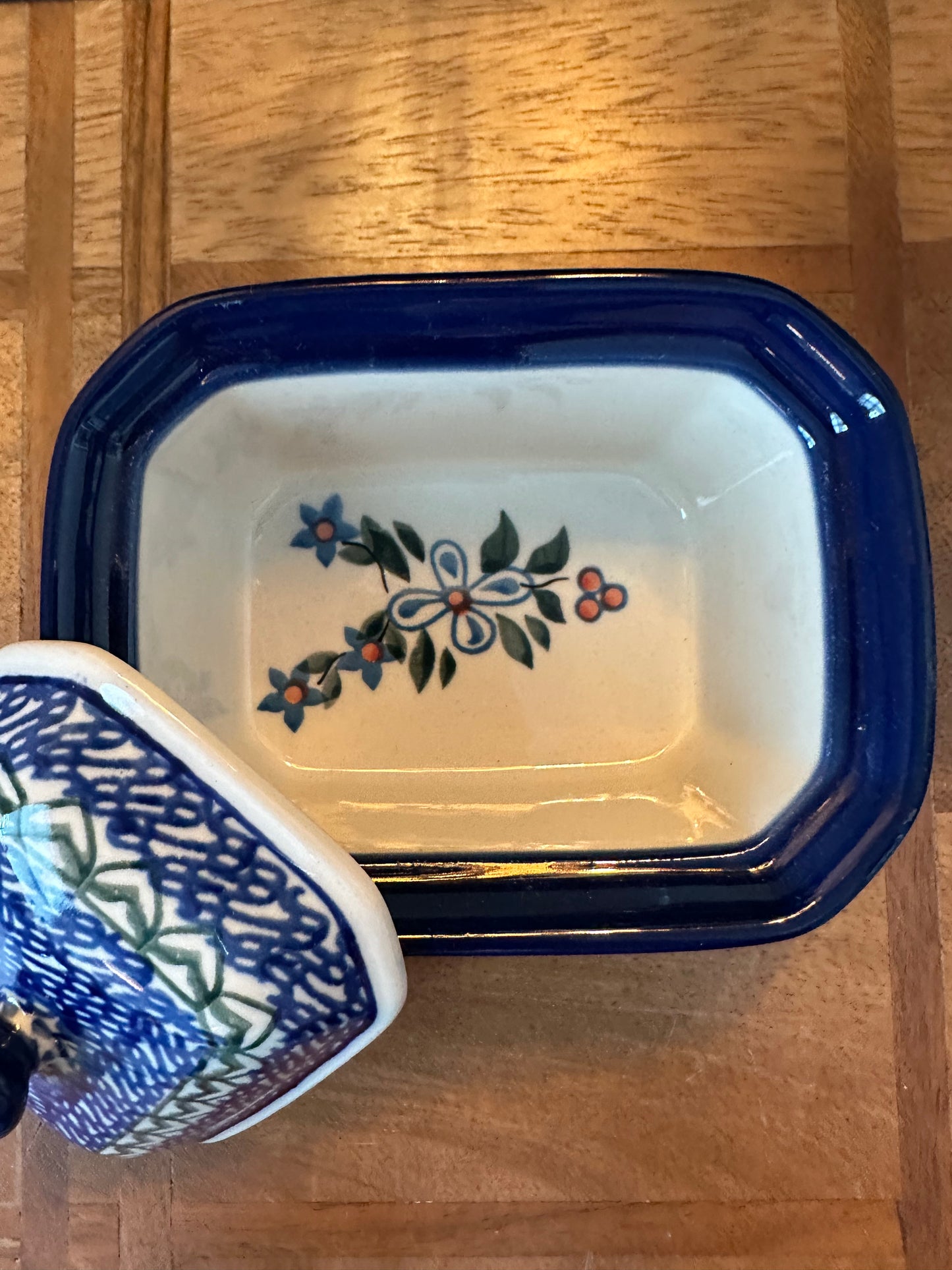 Ceramika Artystyczna Polish Pottery, Spring Garden Rectangular Covered Box