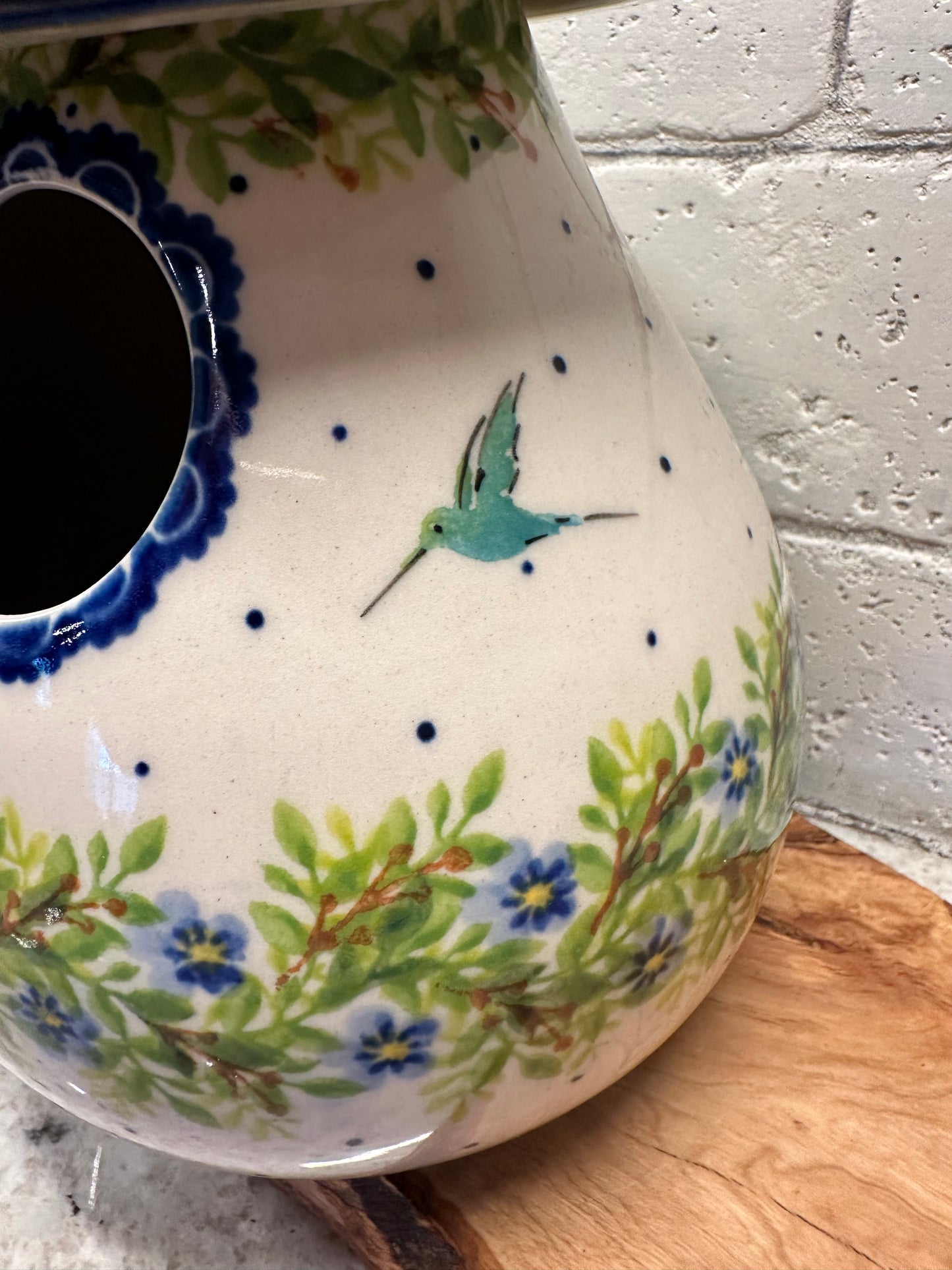 Kalich Polish Pottery, Hummingbird Bird House