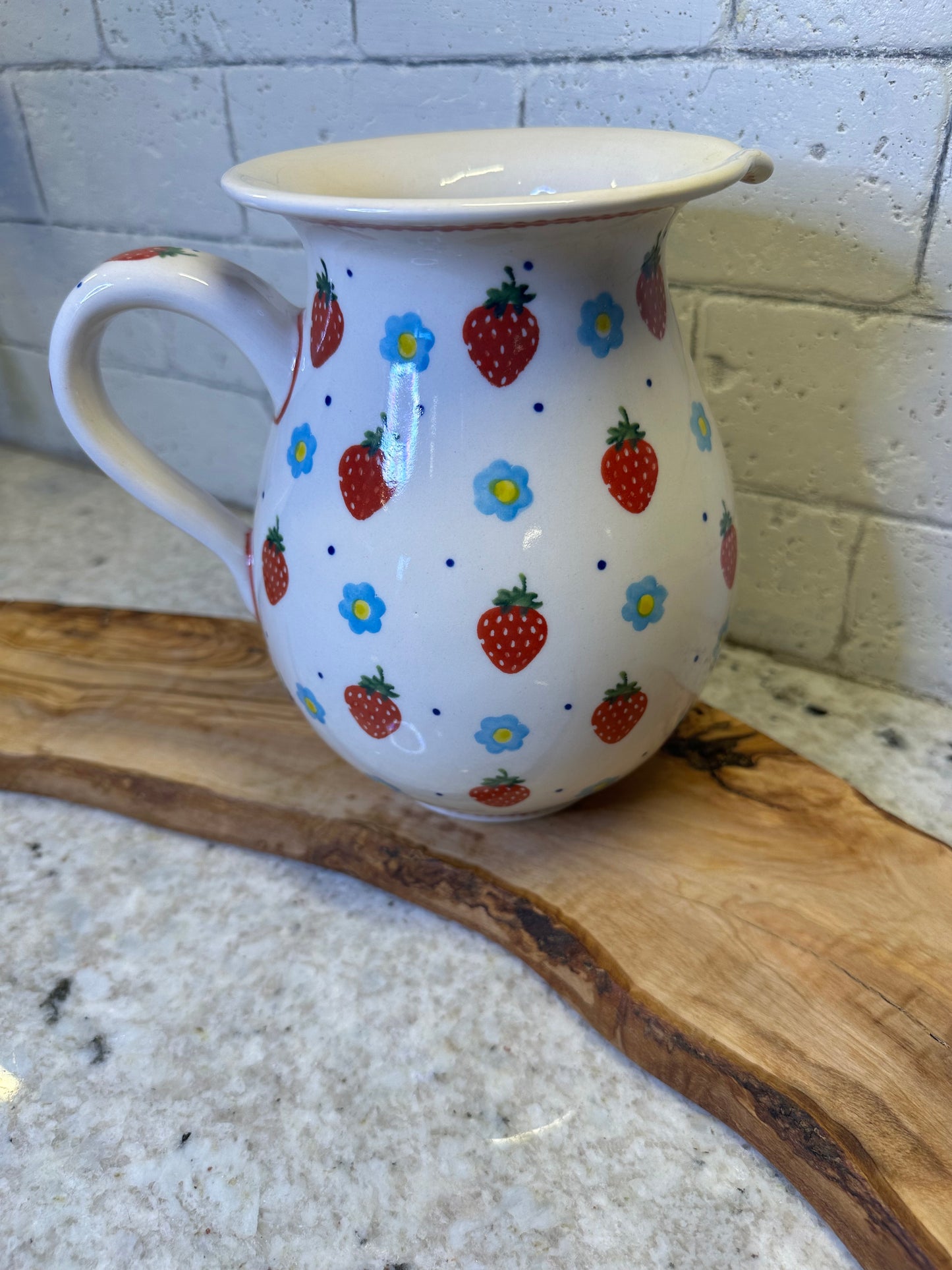 Ceramika Amfora, Berry Patch, 60 oz, Pitcher