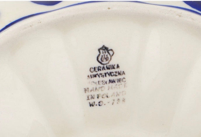 Ceramika Artystyczna, Bold Blue Dots, Bundt Pan