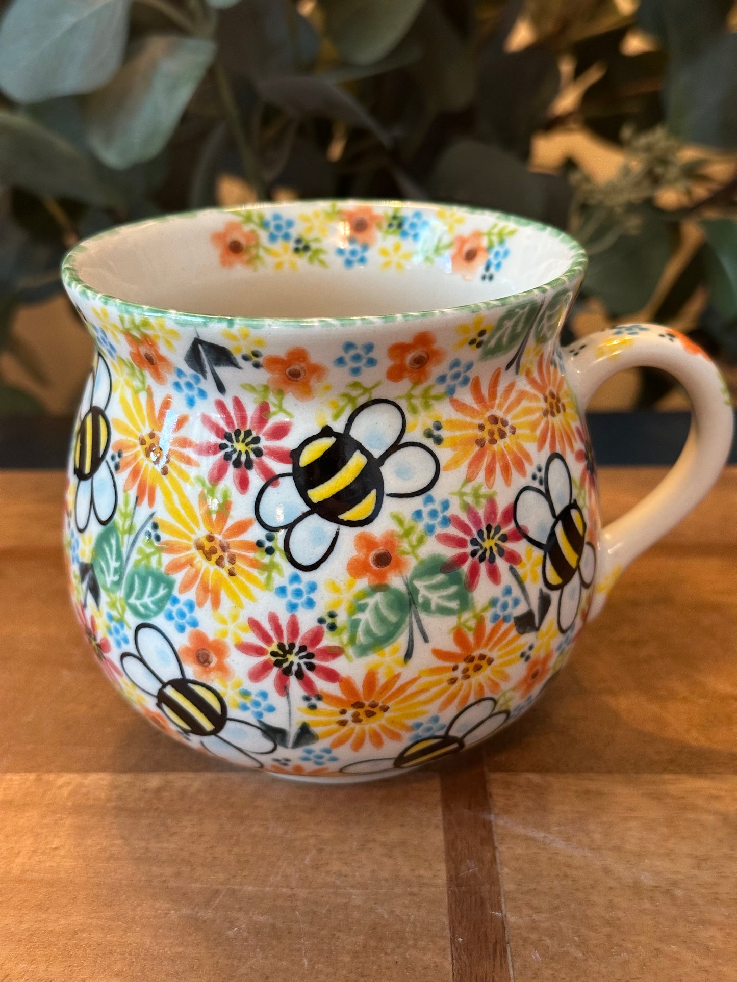 Vena Polish Pottery, Busy Bees Bubble Mug 16oz