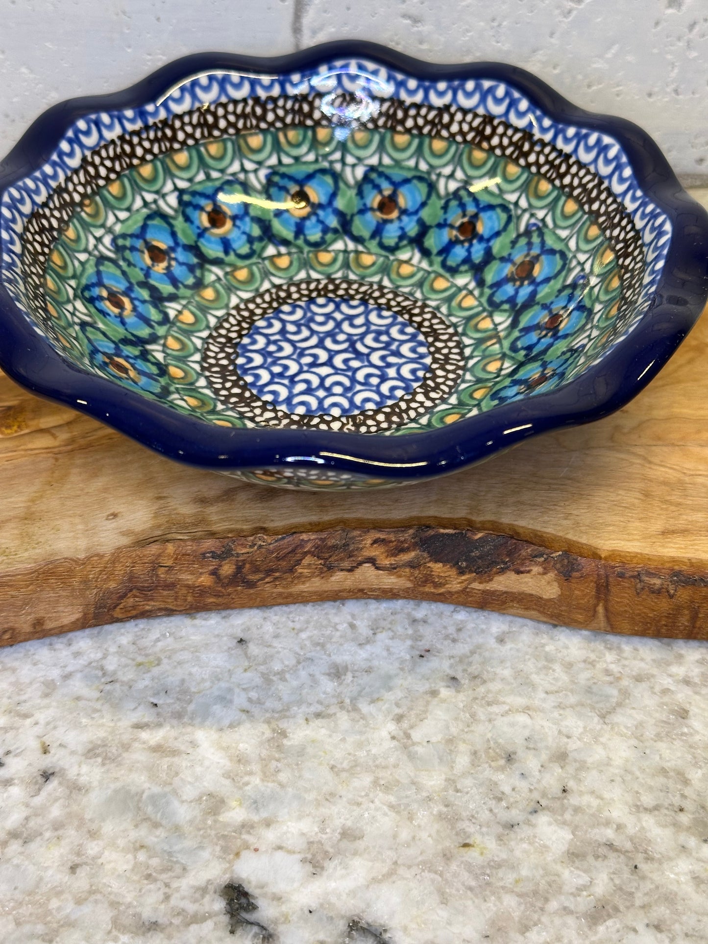 Ceramika Artystyczna Polish Pottery, Unikat Mardi Gras, Scalloped Bowl, 7"