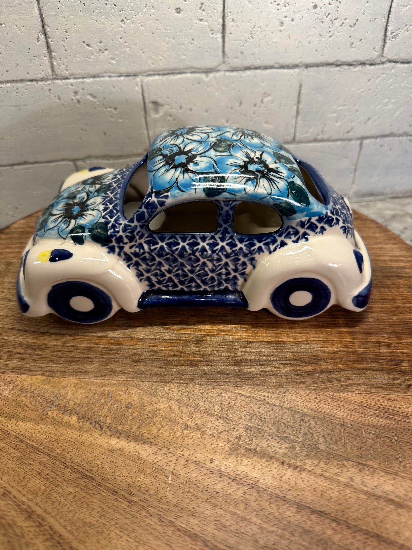 CER-RAF Polish Pottery, Unikat Blue Floral "Bug", Car Luminary