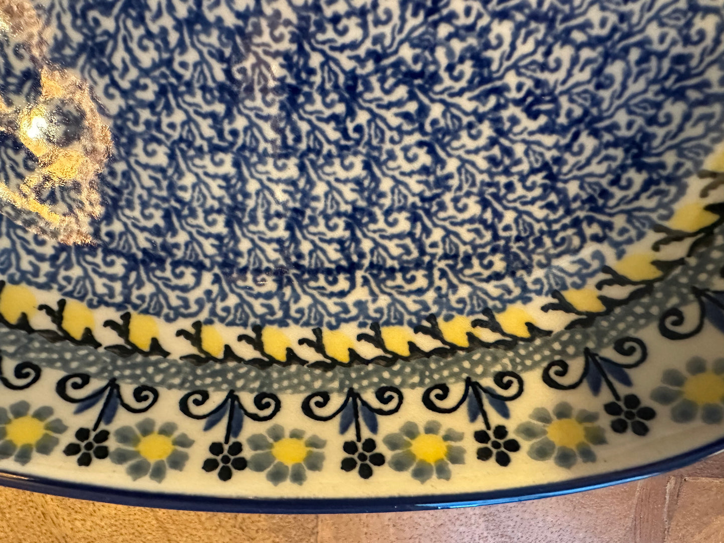 Ceramika Artystyczna Polish Pottery, Dainty Sunflower 9" Platter/Plate