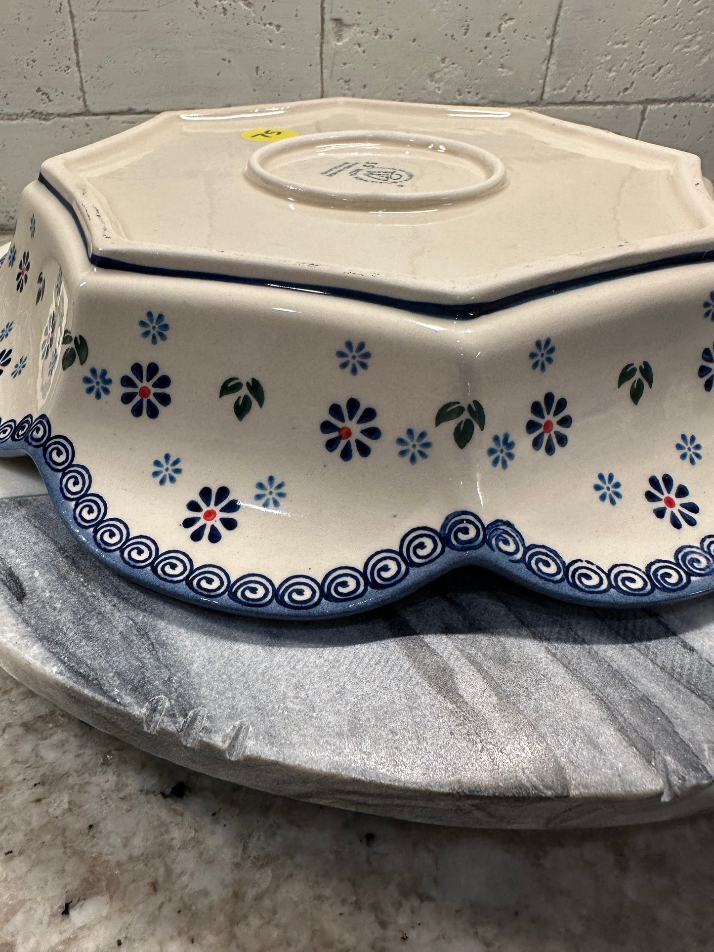 Wiza Polish Pottery, Scalloped 13" Baker/Serving Bowl, Preowned