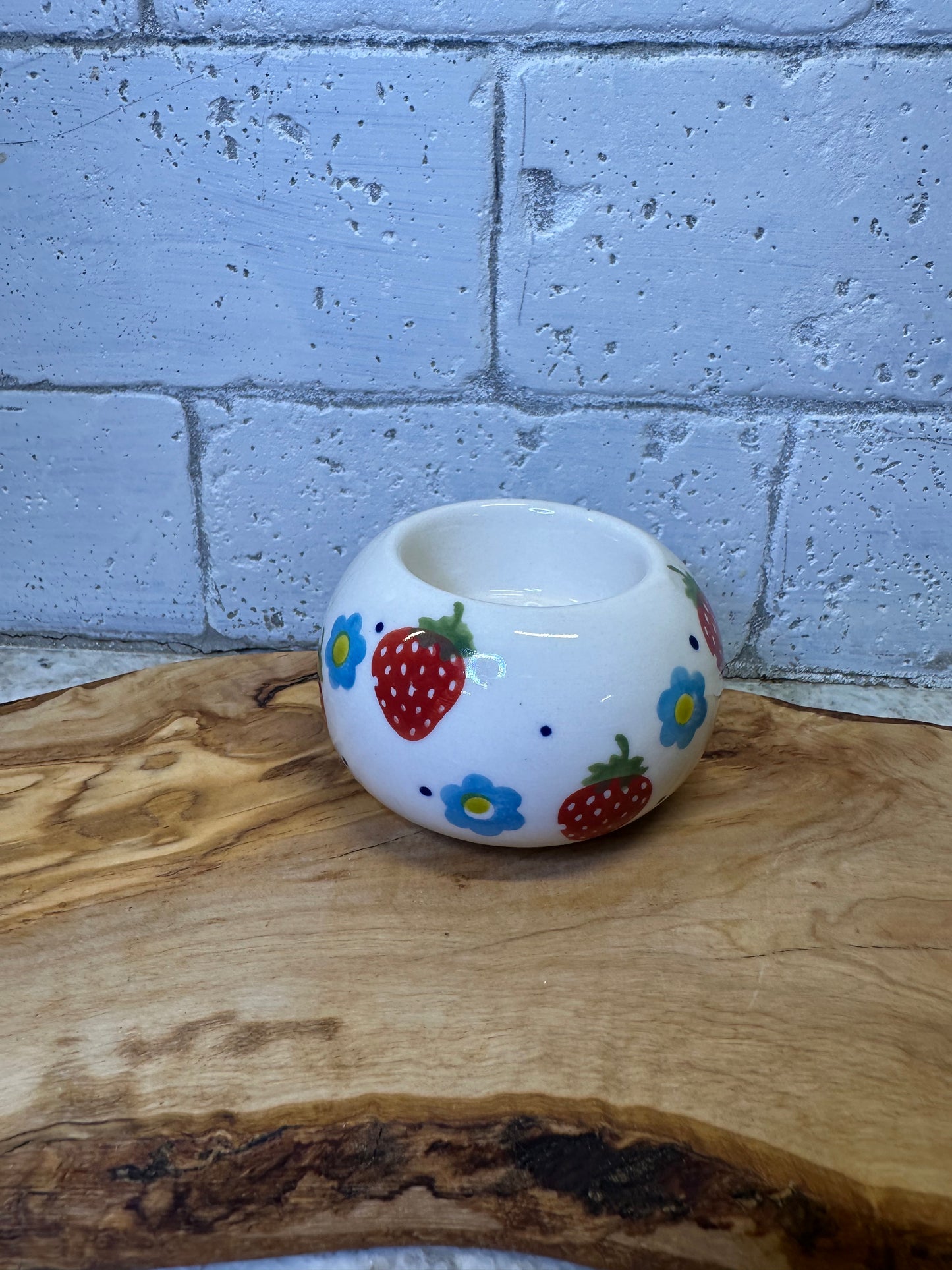 Ceramika Amfora Polish Pottery, Berry Patch, Tealight Holder