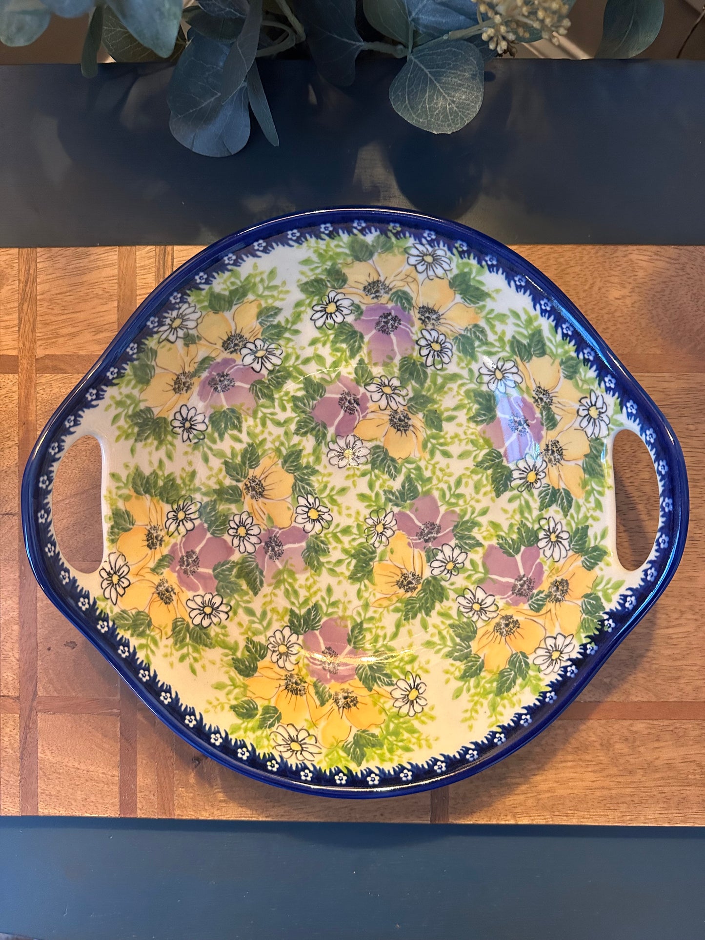 Kalich Polish Pottery, Signature Unikat, Art Level 2, Purple & Yellow Flower Round Baker/Bowl with Handles