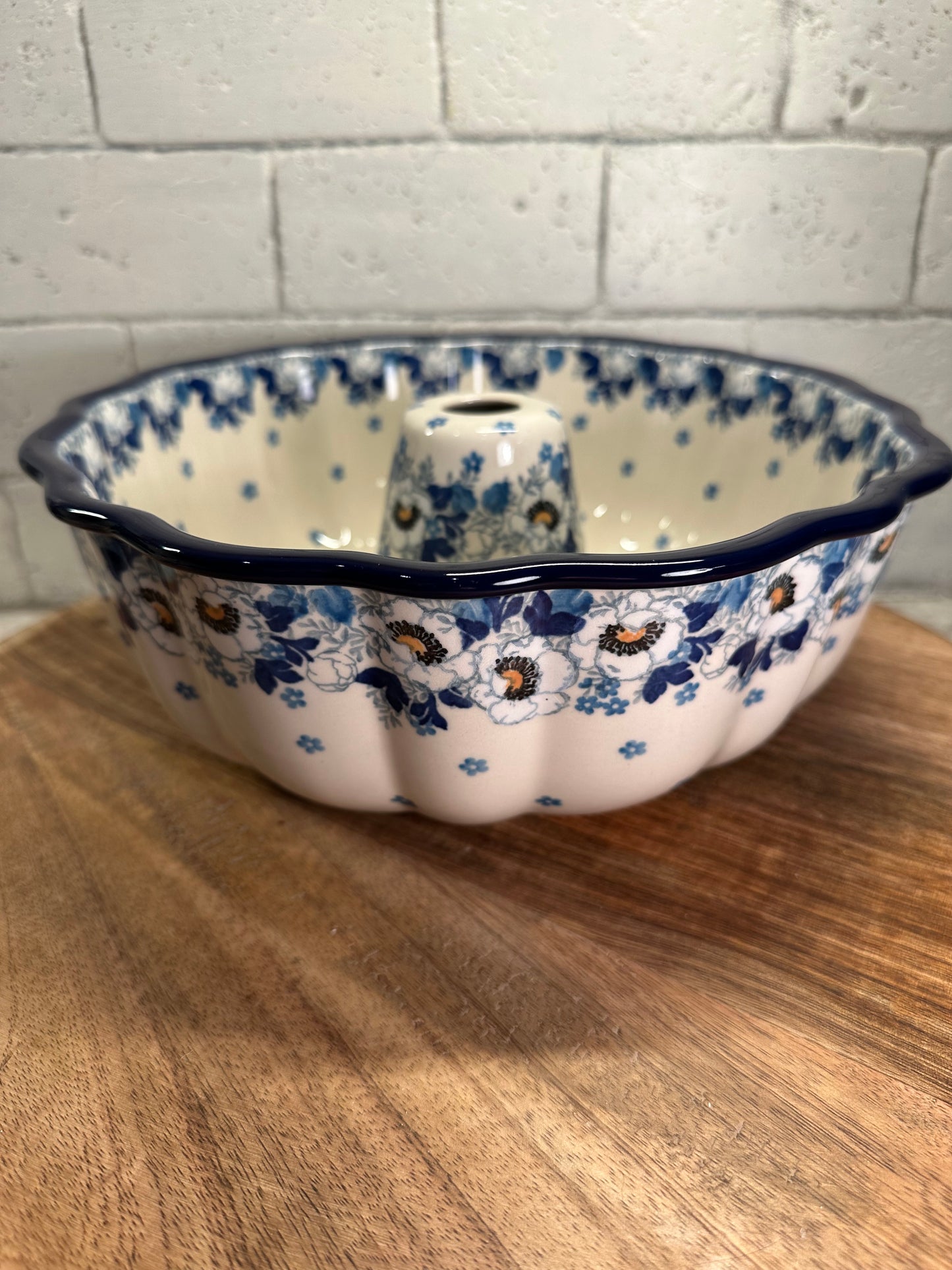 Ceramika Artystyczna Polish Pottery, Blue Cherry Large Bundt Pan