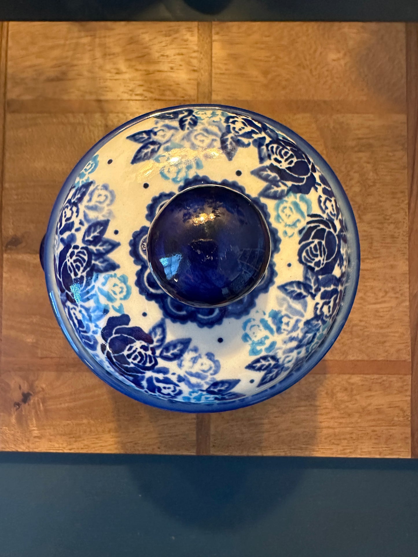 Kalich Polish Pottery, Art Level, Unikat Blue Rose Covered Container