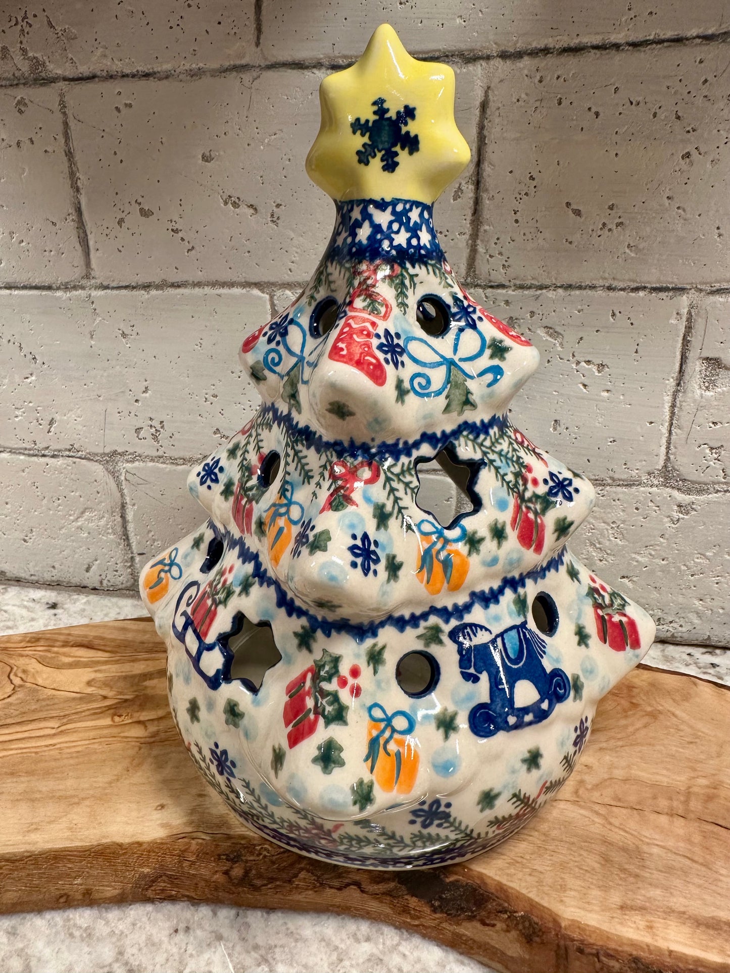 Vena, Christmas Bounty Christmas Tree Luminary