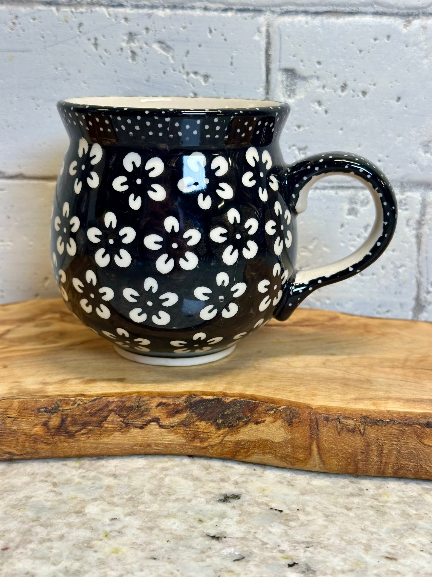 Manufaktura, Black Blossom, Medium Bubble Mug