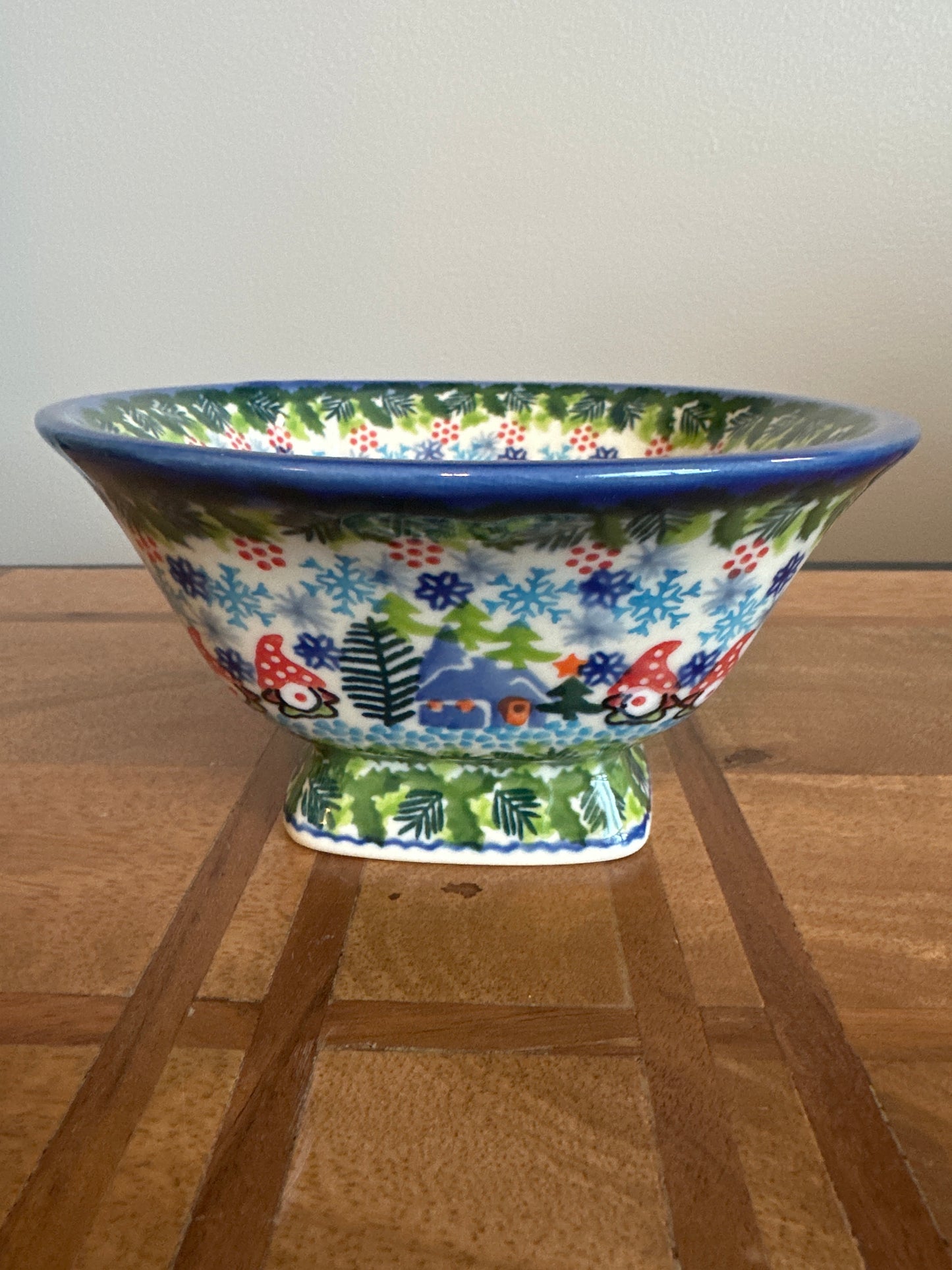 Galia Polish Pottery Winter Gnomes Large Pedestal Bowl