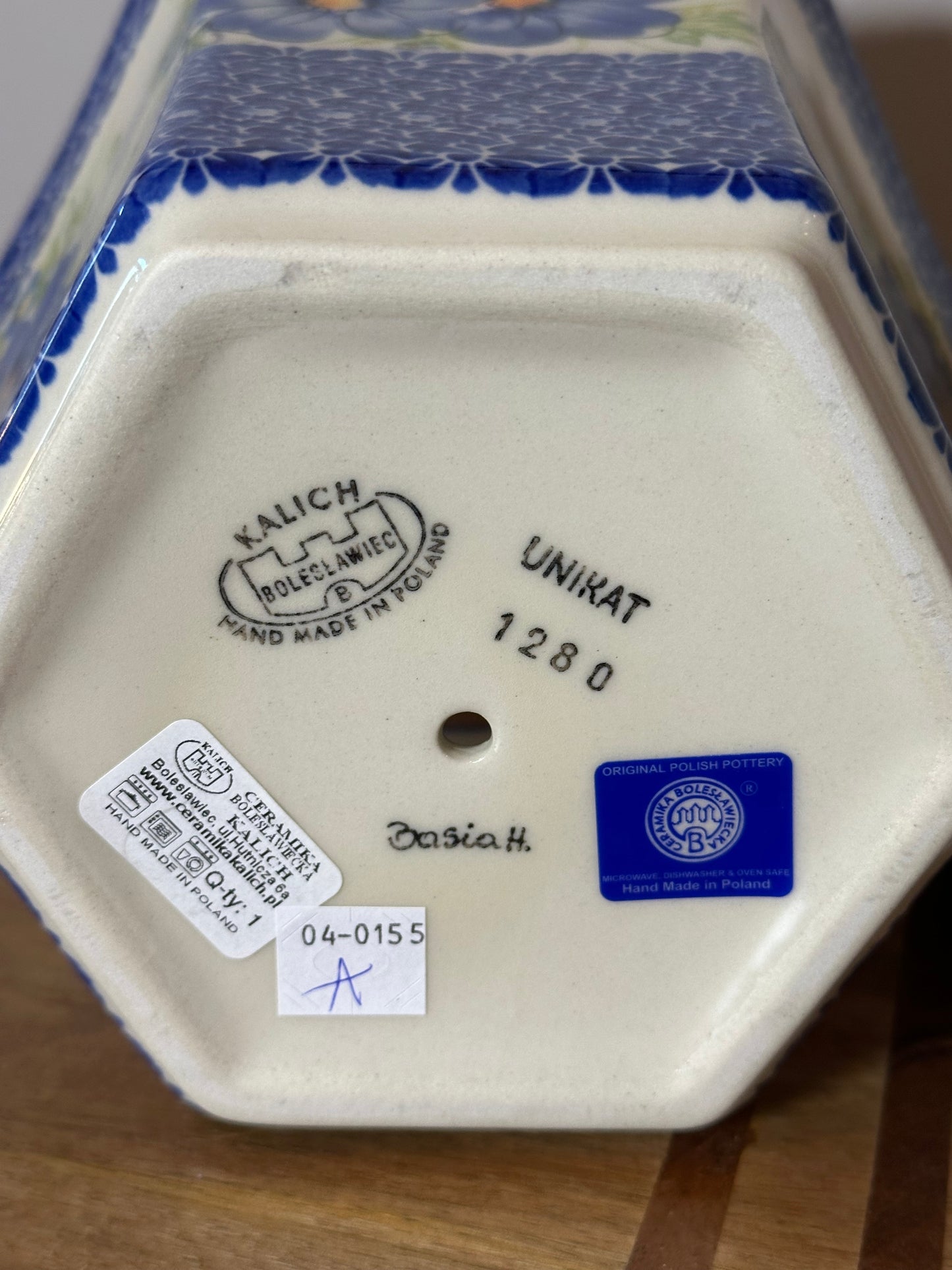 Kalich, Large Flower Pot with Hole & Tray