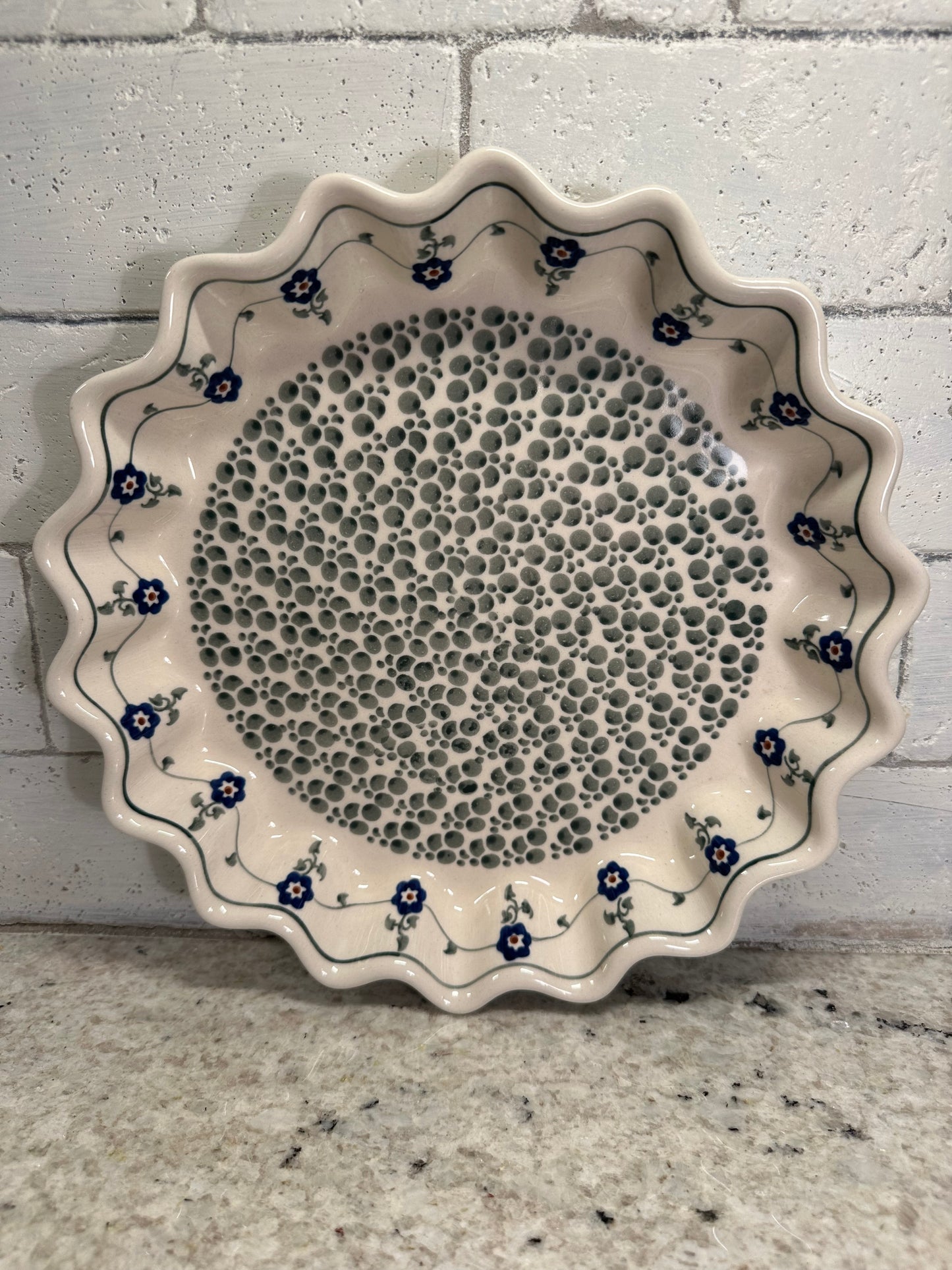 Zaklady Polish Pottery, Blue Flowers with Green Vines & Dots, Scalloped Pie Baker