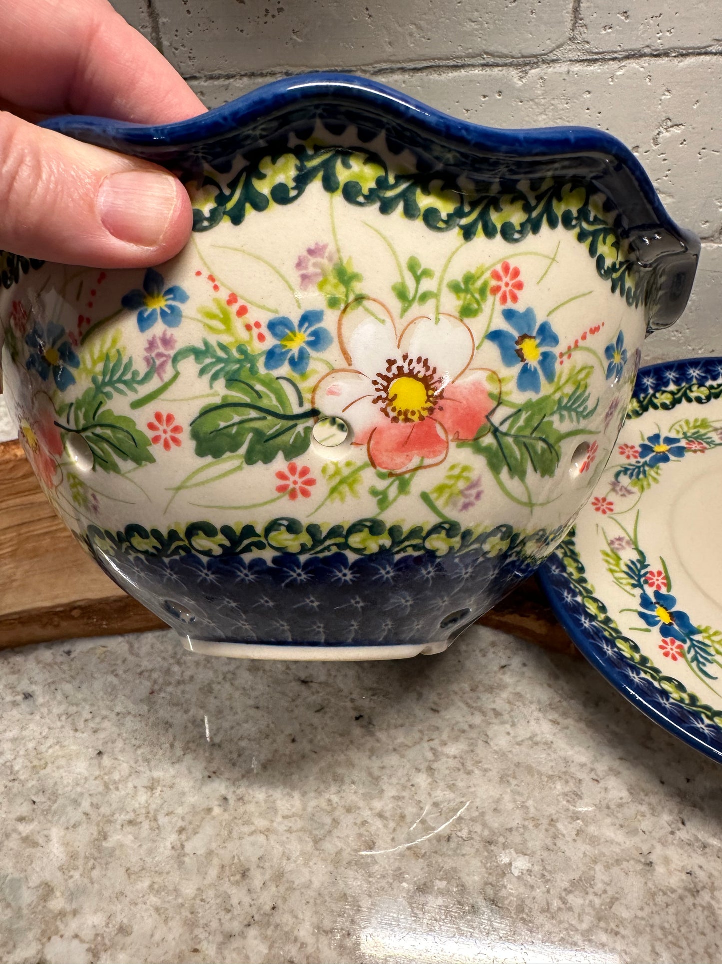 Kalich Polish Pottery, Signature Unikat Art Level 2, Berry Bowl/Colander w/Plate