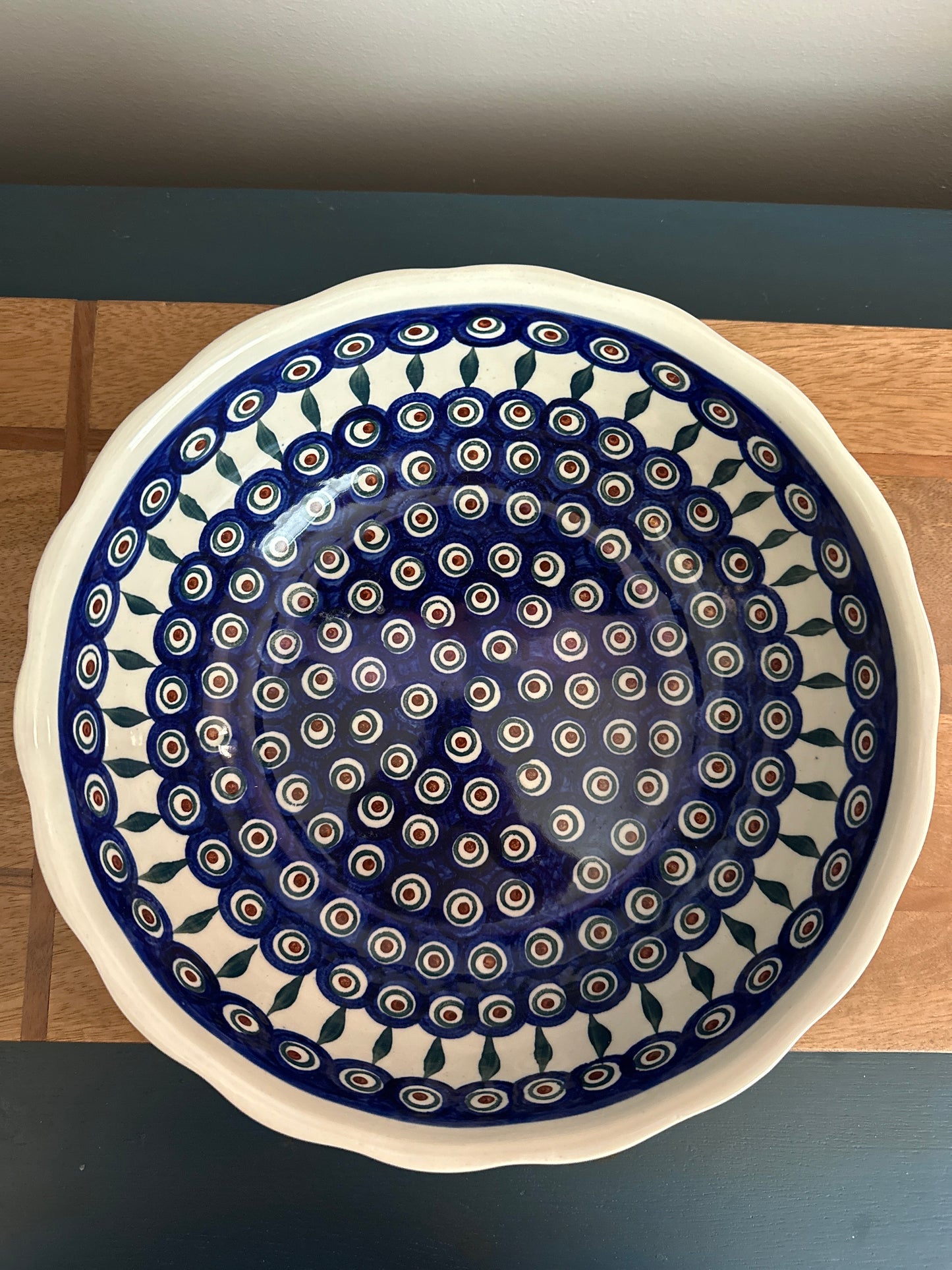 Zaklady Polish Pottery, Preowned.11" Scalloped Serving Bowl, Traditional Peacock Leaves