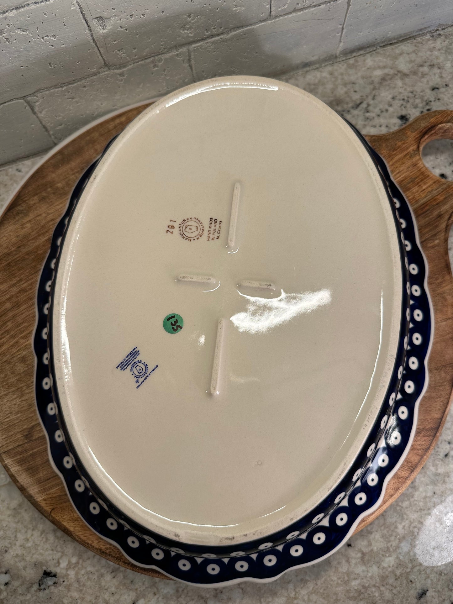 Manufaktura Polish Pottery, Traditional Mosquito, XL Oval Lipped, Scalloped Baker