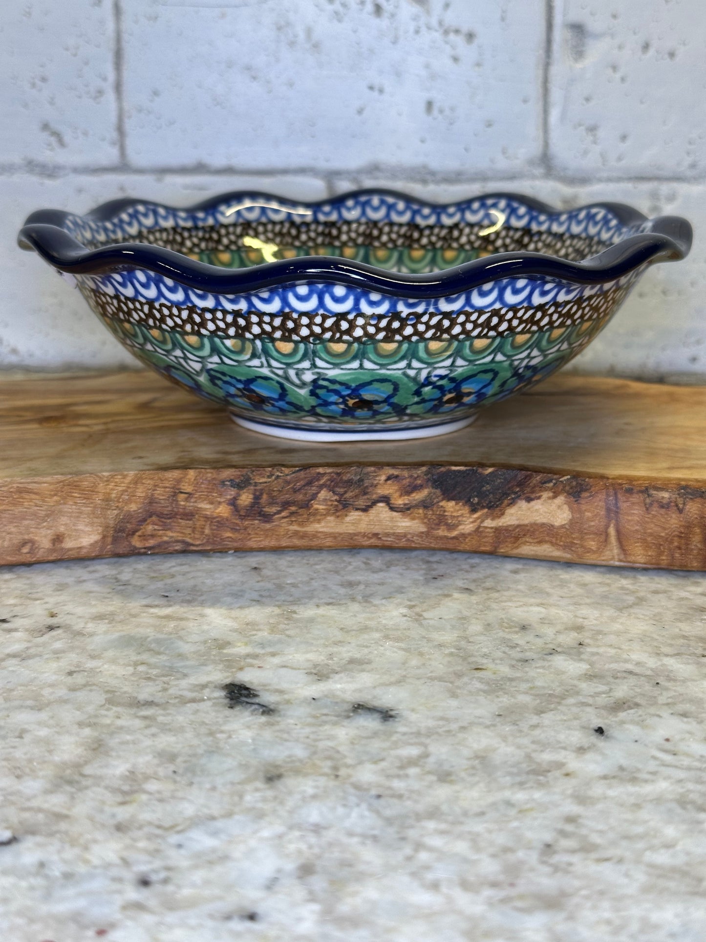 Ceramika Artystyczna Polish Pottery, Unikat Mardi Gras, Scalloped Bowl, 7"