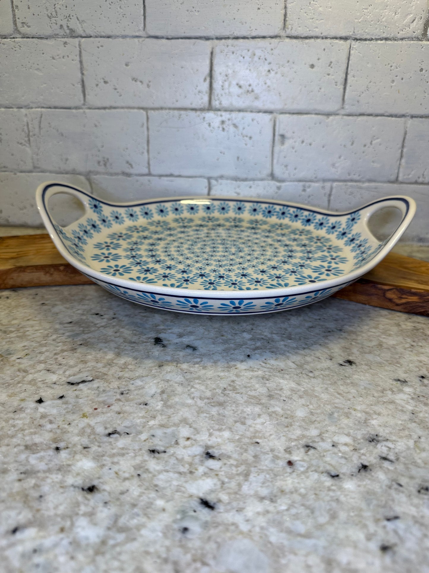 Zaklady Polish Pottery, Blue Daisy Delight, Baker/Serving Tray with Handles